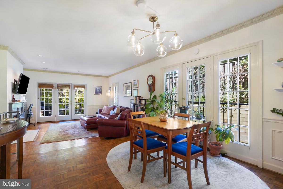 4607 MACARTHUR BLVD NW #B, WASHINGTON, District Of Columbia 20007, 2 Bedrooms Bedrooms, ,2 BathroomsBathrooms,Residential,For sale,4607 MACARTHUR BLVD NW #B,DCDC2246720 MLS # DCDC2246720