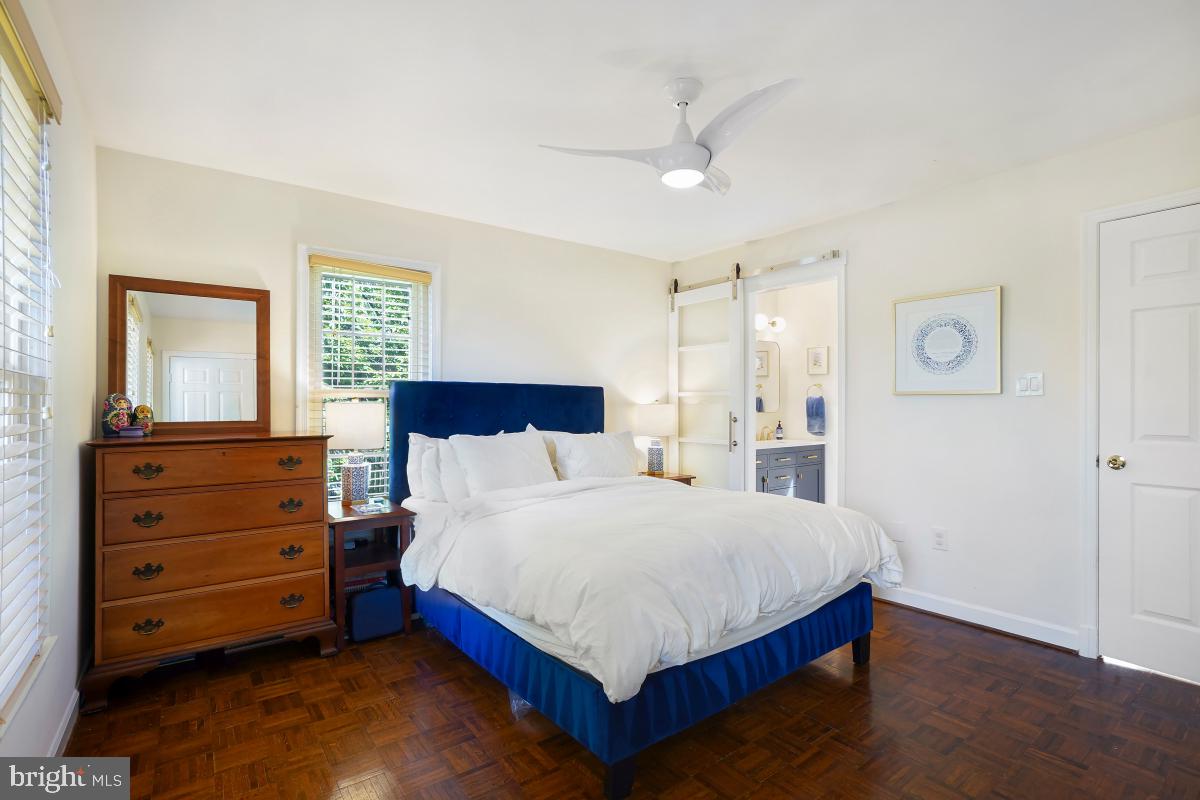 4607 MACARTHUR BLVD NW #B, WASHINGTON, District Of Columbia 20007, 2 Bedrooms Bedrooms, ,2 BathroomsBathrooms,Residential,For sale,4607 MACARTHUR BLVD NW #B,DCDC2246720 MLS # DCDC2246720