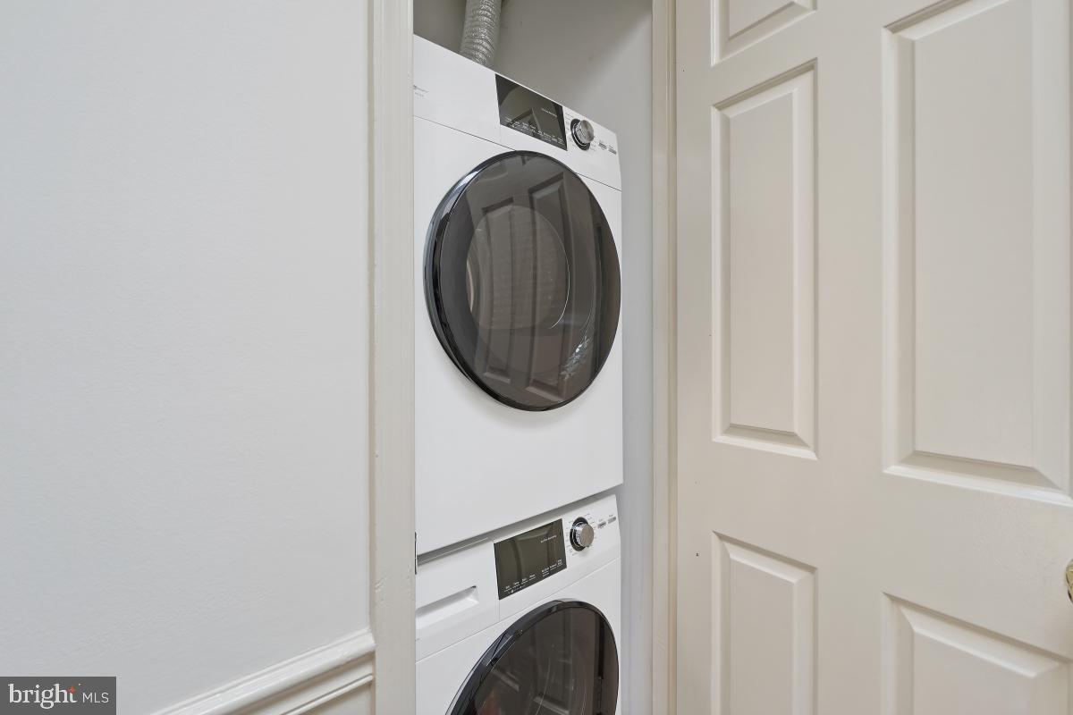 4607 MACARTHUR BLVD NW #B, WASHINGTON, District Of Columbia 20007, 2 Bedrooms Bedrooms, ,2 BathroomsBathrooms,Residential,For sale,4607 MACARTHUR BLVD NW #B,DCDC2246720 MLS # DCDC2246720