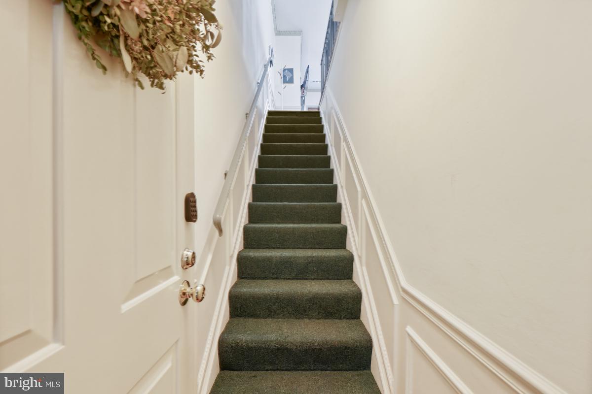 4607 MACARTHUR BLVD NW #B, WASHINGTON, District Of Columbia 20007, 2 Bedrooms Bedrooms, ,2 BathroomsBathrooms,Residential,For sale,4607 MACARTHUR BLVD NW #B,DCDC2246720 MLS # DCDC2246720