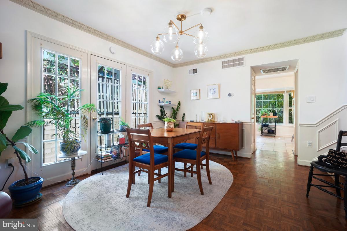 4607 MACARTHUR BLVD NW #B, WASHINGTON, District Of Columbia 20007, 2 Bedrooms Bedrooms, ,2 BathroomsBathrooms,Residential,For sale,4607 MACARTHUR BLVD NW #B,DCDC2246720 MLS # DCDC2246720