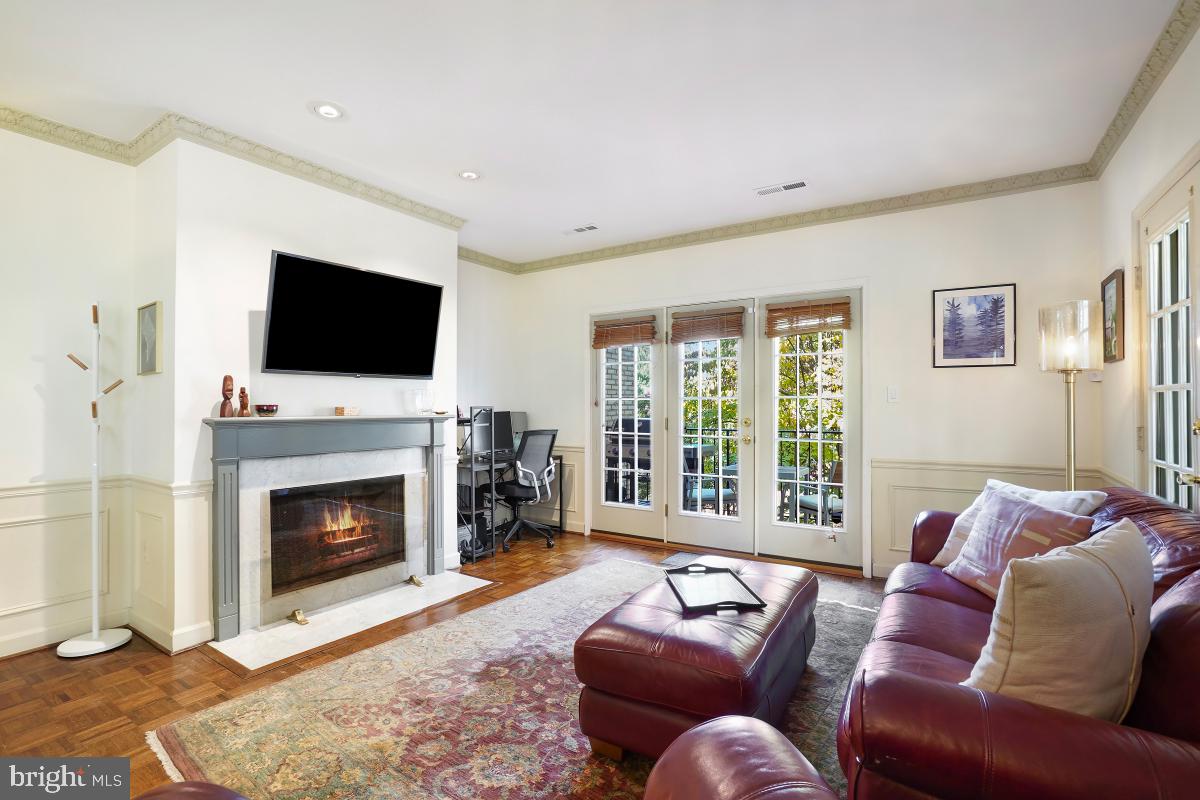 4607 MACARTHUR BLVD NW #B, WASHINGTON, District Of Columbia 20007, 2 Bedrooms Bedrooms, ,2 BathroomsBathrooms,Residential,For sale,4607 MACARTHUR BLVD NW #B,DCDC2246720 MLS # DCDC2246720