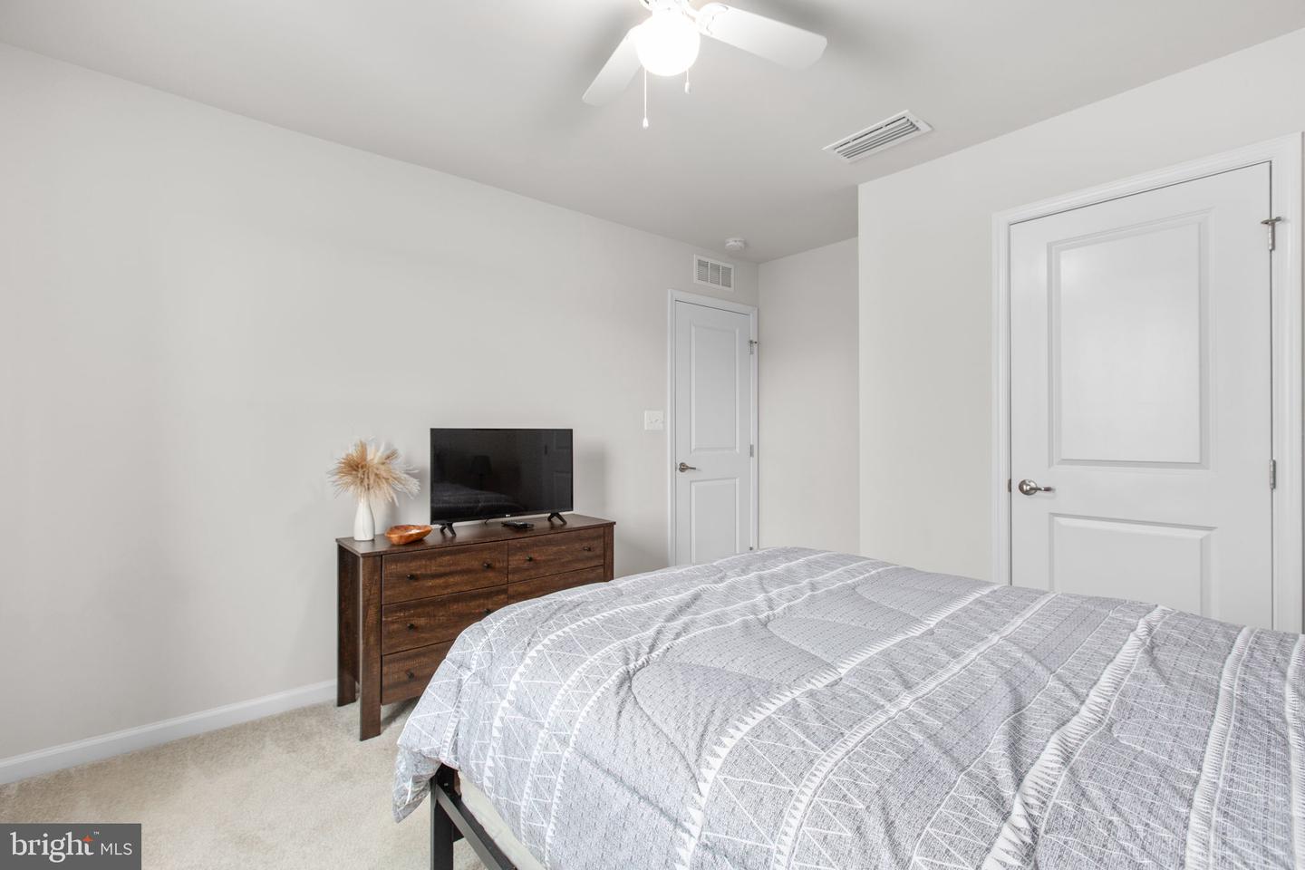 6427 HAWKEYE DR, KING GEORGE, Virginia 22485, 4 Bedrooms Bedrooms, ,2 BathroomsBathrooms,Residential,For sale,6427 HAWKEYE DR,VAKG2007660 MLS # VAKG2007660 6427 HAWKEYE DR, KING GEORGE, Virginia 22485, 4 Bedrooms Bedrooms, ,2 BathroomsBathrooms,Residential,For sale,6427 HAWKEYE DR,VAKG2007660 MLS # VAKG2007660