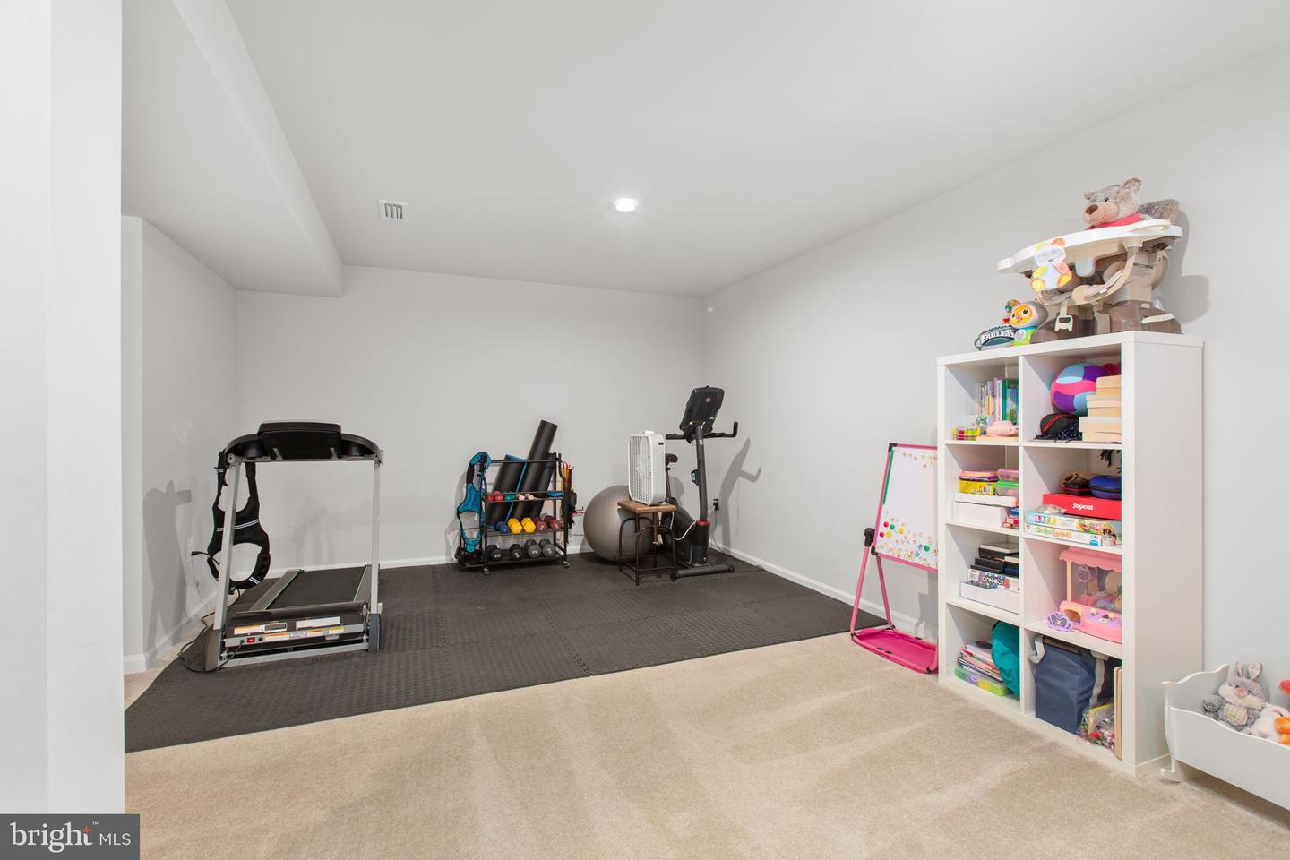 6427 HAWKEYE DR, KING GEORGE, Virginia 22485, 4 Bedrooms Bedrooms, ,2 BathroomsBathrooms,Residential,For sale,6427 HAWKEYE DR,VAKG2007660 MLS # VAKG2007660 6427 HAWKEYE DR, KING GEORGE, Virginia 22485, 4 Bedrooms Bedrooms, ,2 BathroomsBathrooms,Residential,For sale,6427 HAWKEYE DR,VAKG2007660 MLS # VAKG2007660