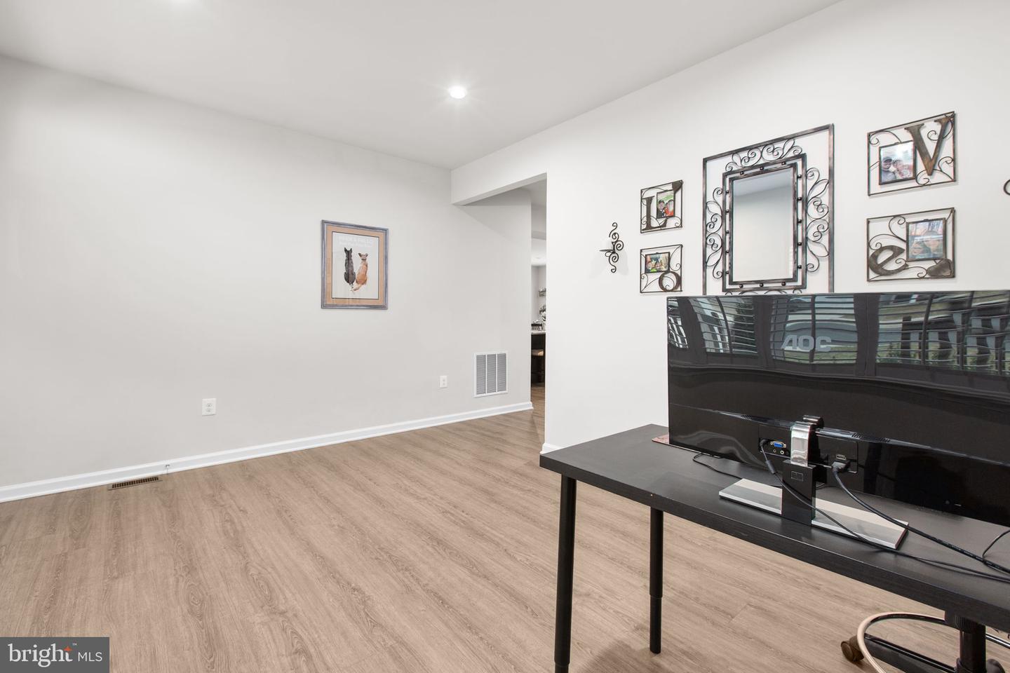 6427 HAWKEYE DR, KING GEORGE, Virginia 22485, 4 Bedrooms Bedrooms, ,2 BathroomsBathrooms,Residential,For sale,6427 HAWKEYE DR,VAKG2007660 MLS # VAKG2007660 6427 HAWKEYE DR, KING GEORGE, Virginia 22485, 4 Bedrooms Bedrooms, ,2 BathroomsBathrooms,Residential,For sale,6427 HAWKEYE DR,VAKG2007660 MLS # VAKG2007660