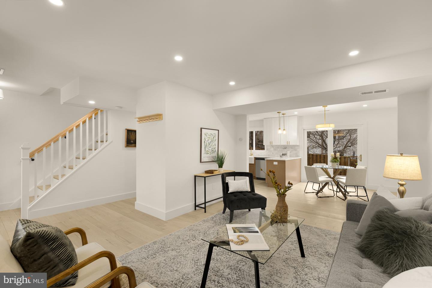 9532 BURDETT RD, BURKE, Virginia 22015, 4 Bedrooms Bedrooms, ,3 BathroomsBathrooms,Residential,For sale,9532 BURDETT RD,VAFX2291694 MLS # VAFX2291694 9532 BURDETT RD, BURKE, Virginia 22015, 4 Bedrooms Bedrooms, ,3 BathroomsBathrooms,Residential,For sale,9532 BURDETT RD,VAFX2291694 MLS # VAFX2291694