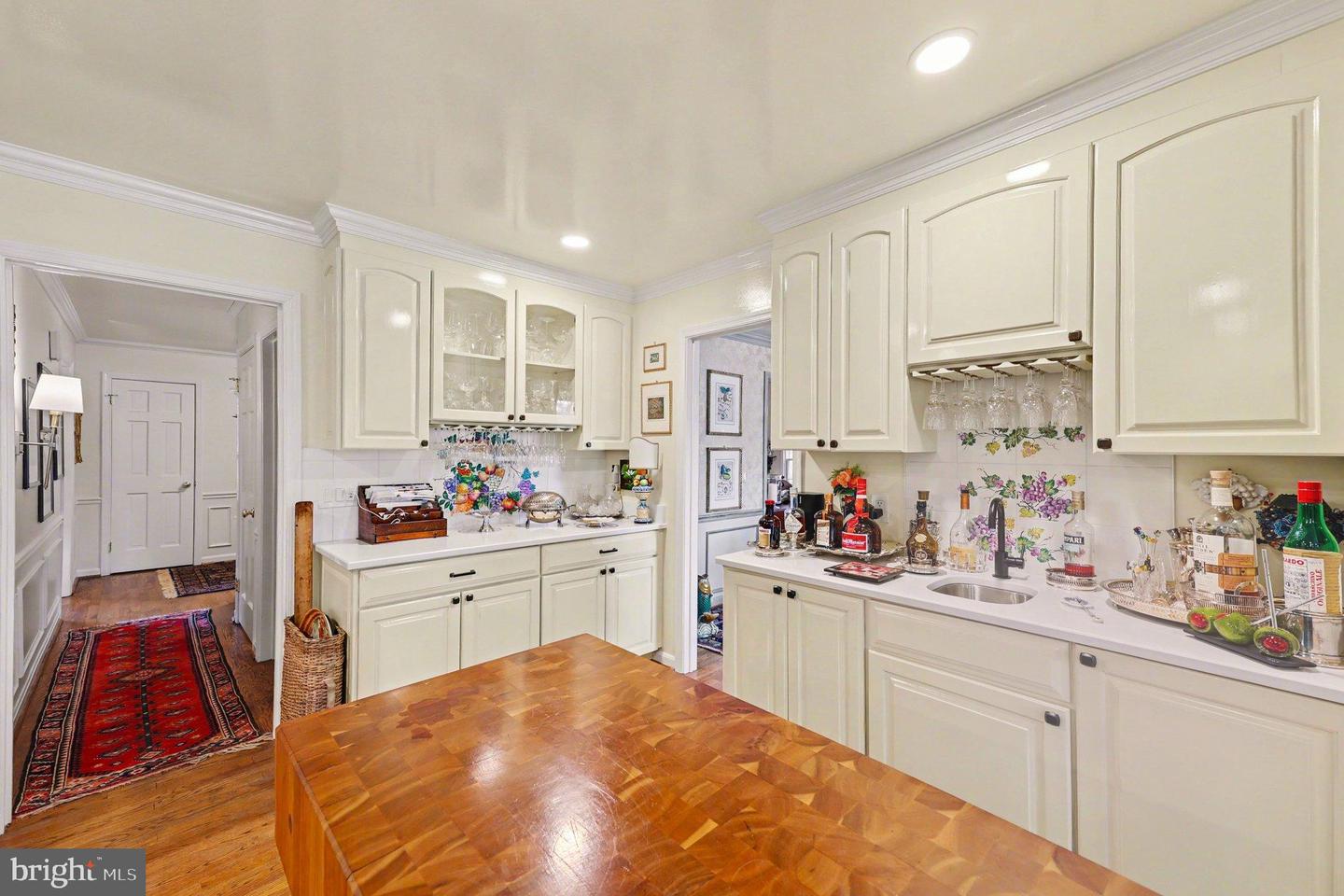 3705 RIVERWOOD CT, ALEXANDRIA, Virginia 22309, 4 Bedrooms Bedrooms, 15 Rooms Rooms,3 BathroomsBathrooms,Residential,For sale,3705 RIVERWOOD CT,VAFX2291850 MLS # VAFX2291850 3705 RIVERWOOD CT, ALEXANDRIA, Virginia 22309, 4 Bedrooms Bedrooms, 15 Rooms Rooms,3 BathroomsBathrooms,Residential,For sale,3705 RIVERWOOD CT,VAFX2291850 MLS # VAFX2291850