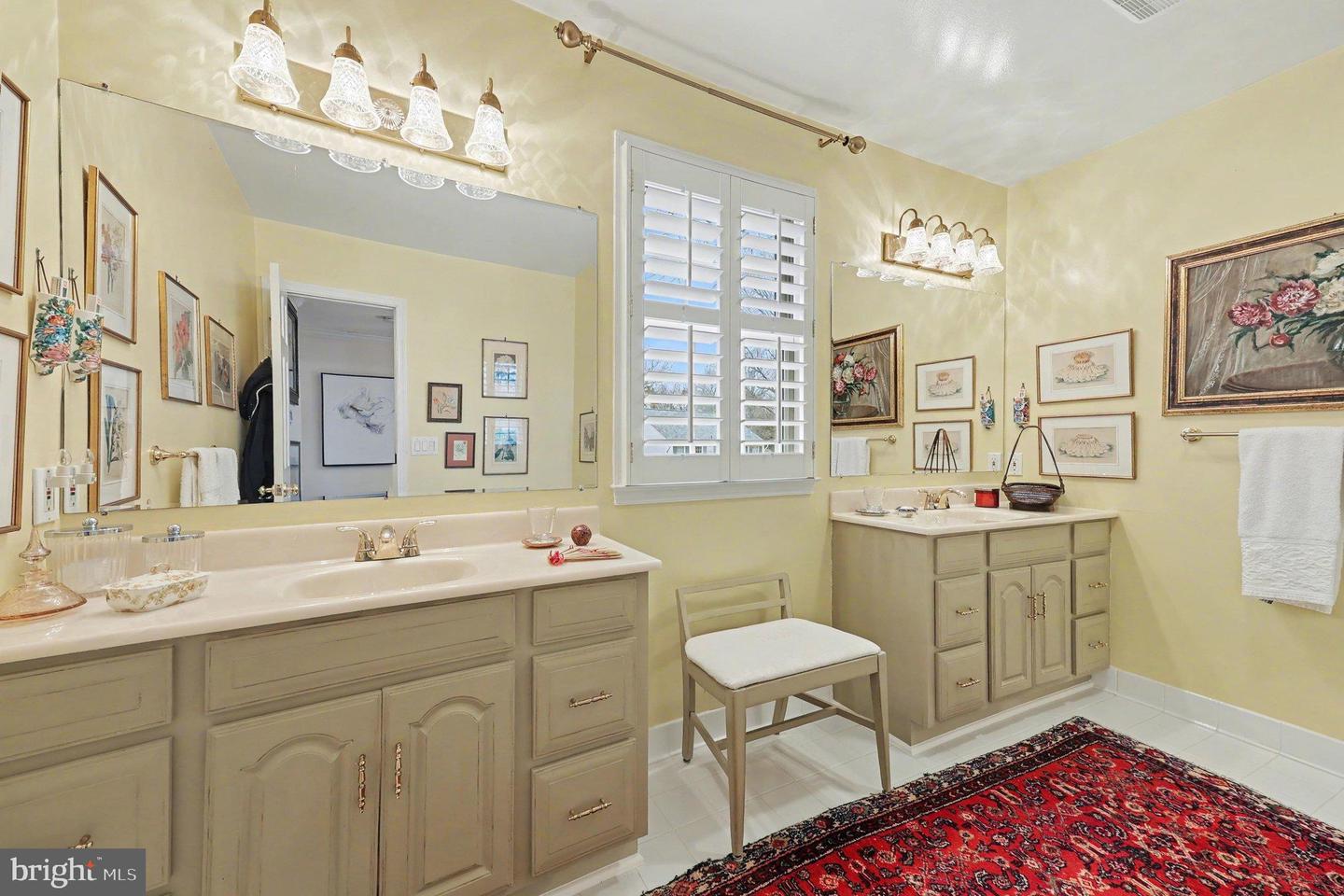 3705 RIVERWOOD CT, ALEXANDRIA, Virginia 22309, 4 Bedrooms Bedrooms, 15 Rooms Rooms,3 BathroomsBathrooms,Residential,For sale,3705 RIVERWOOD CT,VAFX2291850 MLS # VAFX2291850 3705 RIVERWOOD CT, ALEXANDRIA, Virginia 22309, 4 Bedrooms Bedrooms, 15 Rooms Rooms,3 BathroomsBathrooms,Residential,For sale,3705 RIVERWOOD CT,VAFX2291850 MLS # VAFX2291850