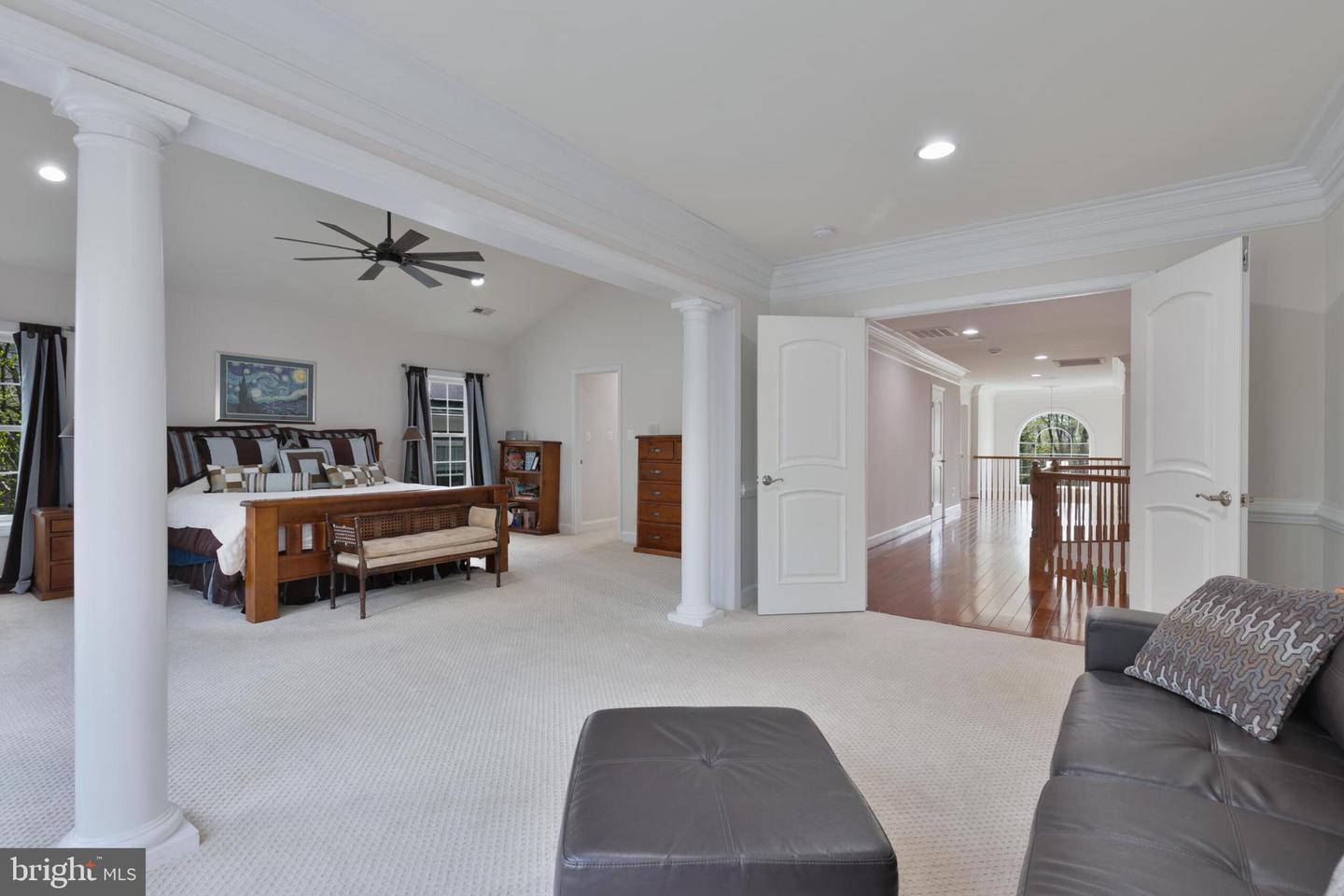 6237 WASHINGTON BLVD, ARLINGTON, Virginia 22205, 5 Bedrooms Bedrooms, ,4 BathroomsBathrooms,Residential,For sale,6237 WASHINGTON BLVD,VAAR2069128 MLS # VAAR2069128