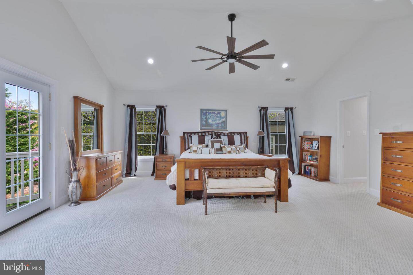 6237 WASHINGTON BLVD, ARLINGTON, Virginia 22205, 5 Bedrooms Bedrooms, ,4 BathroomsBathrooms,Residential,For sale,6237 WASHINGTON BLVD,VAAR2069128 MLS # VAAR2069128