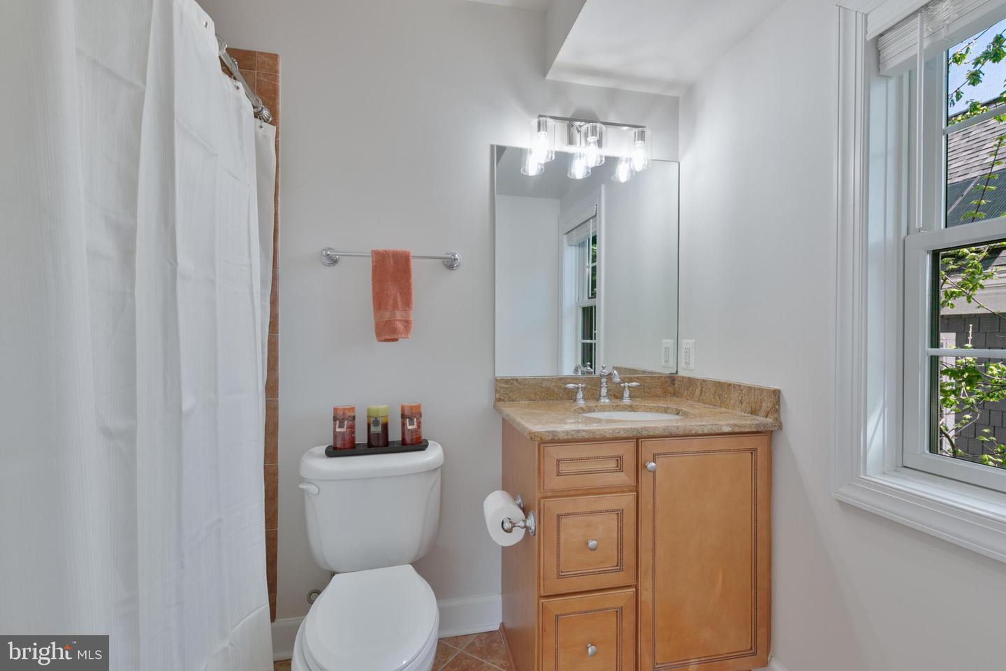 6237 WASHINGTON BLVD, ARLINGTON, Virginia 22205, 5 Bedrooms Bedrooms, ,4 BathroomsBathrooms,Residential,For sale,6237 WASHINGTON BLVD,VAAR2069128 MLS # VAAR2069128