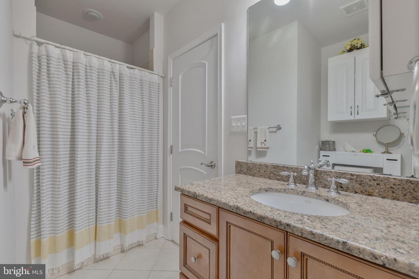 6237 WASHINGTON BLVD, ARLINGTON, Virginia 22205, 5 Bedrooms Bedrooms, ,4 BathroomsBathrooms,Residential,For sale,6237 WASHINGTON BLVD,VAAR2069128 MLS # VAAR2069128