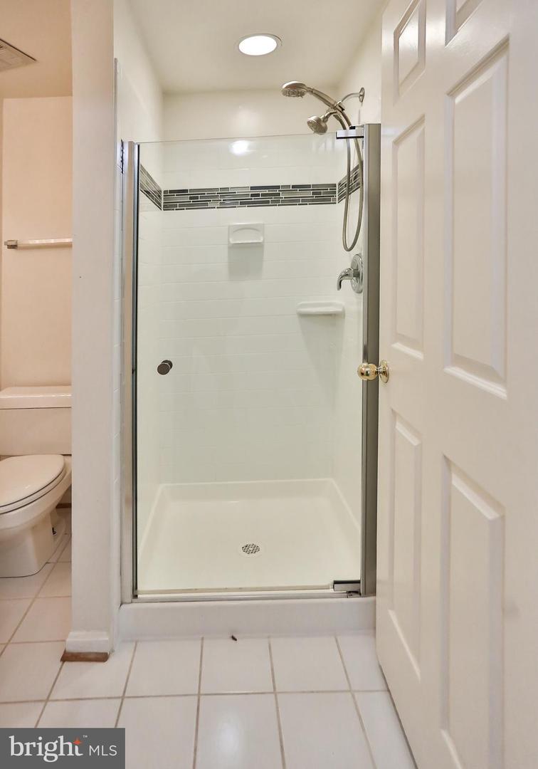 5837 NORHAM DR, ALEXANDRIA, Virginia 22315, 2 Bedrooms Bedrooms, ,2 BathroomsBathrooms,Residential,For sale,5837 NORHAM DR,VAFX2292136 MLS # VAFX2292136