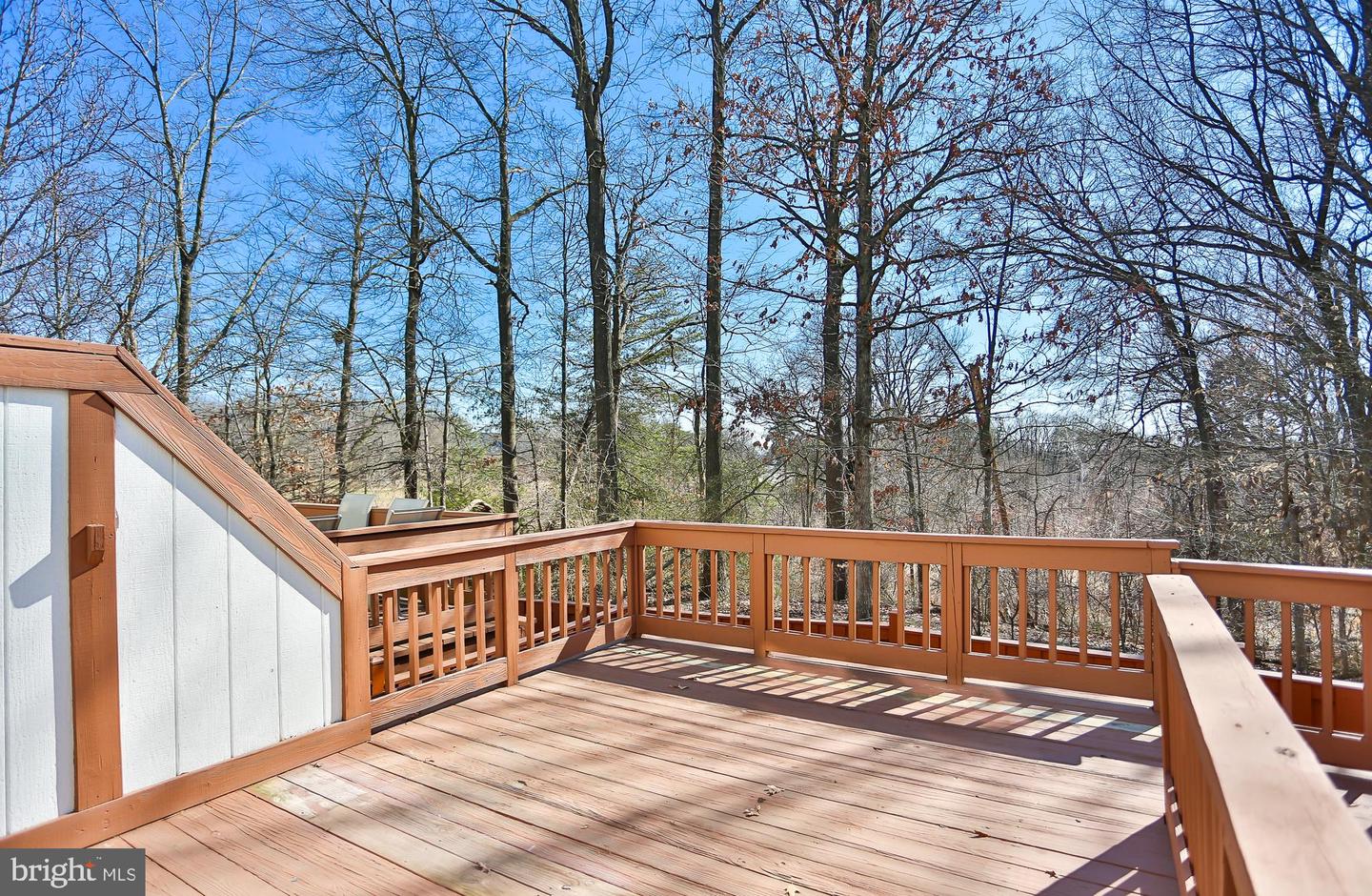 5837 NORHAM DR, ALEXANDRIA, Virginia 22315, 2 Bedrooms Bedrooms, ,2 BathroomsBathrooms,Residential,For sale,5837 NORHAM DR,VAFX2292136 MLS # VAFX2292136