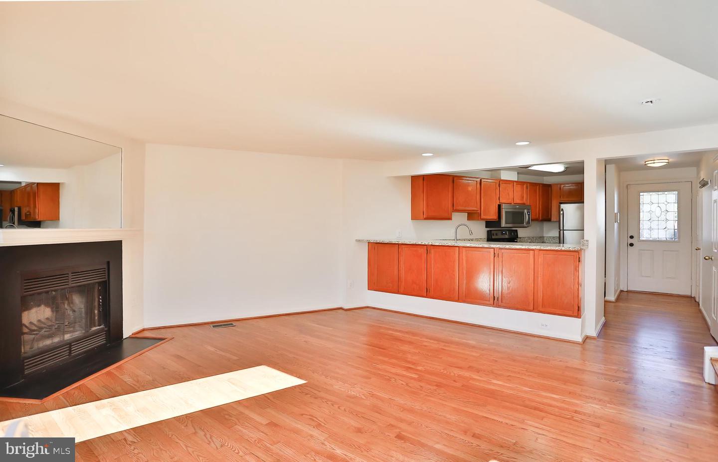 5837 NORHAM DR, ALEXANDRIA, Virginia 22315, 2 Bedrooms Bedrooms, ,2 BathroomsBathrooms,Residential,For sale,5837 NORHAM DR,VAFX2292136 MLS # VAFX2292136