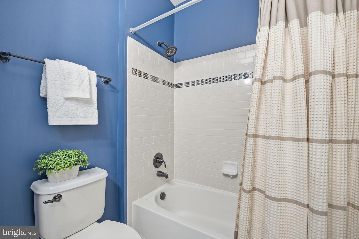 17972 RUNNING COLT PL, LEESBURG, Virginia 20175, 6 Bedrooms Bedrooms, ,6 BathroomsBathrooms,Residential,For sale,17972 RUNNING COLT PL,VALO2116422 MLS # VALO2116422 17972 RUNNING COLT PL, LEESBURG, Virginia 20175, 6 Bedrooms Bedrooms, ,6 BathroomsBathrooms,Residential,For sale,17972 RUNNING COLT PL,VALO2116422 MLS # VALO2116422