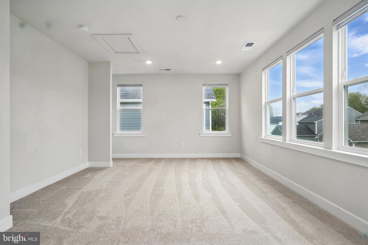 1843 MAGNOLIA FRUIT DR, DUMFRIES, Virginia 22026, 7 Bedrooms Bedrooms, ,6 BathroomsBathrooms,Residential,For sale,1843 MAGNOLIA FRUIT DR,VAPW2113038 MLS # VAPW2113038