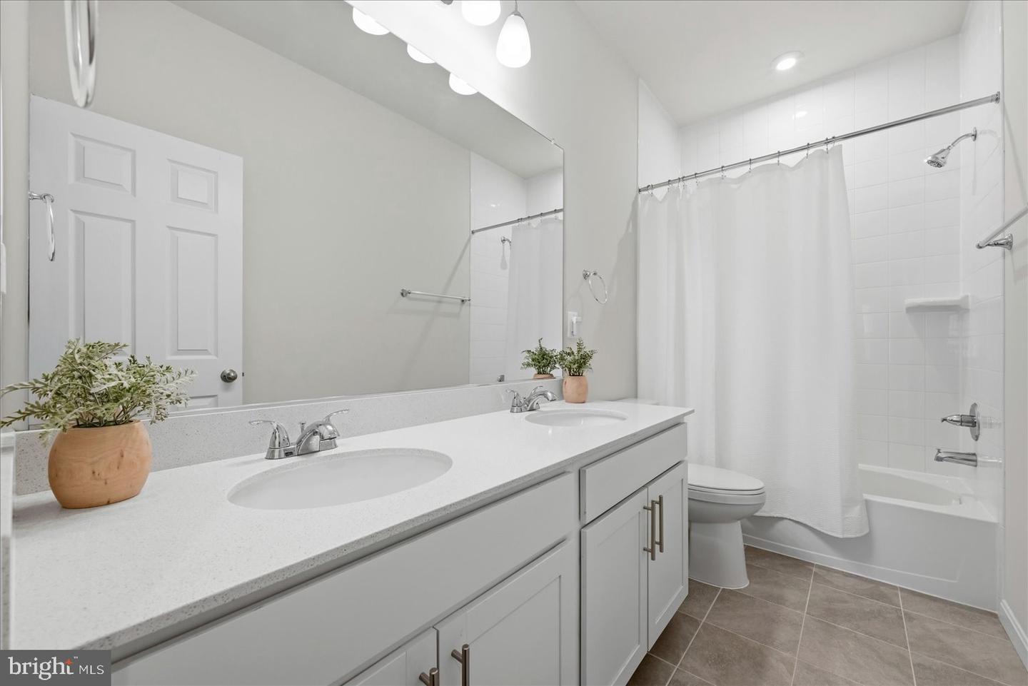 63 BOXELDER DR, STAFFORD, Virginia 22554, 5 Bedrooms Bedrooms, ,3 BathroomsBathrooms,Residential,For sale,63 BOXELDER DR,VAST2046364 MLS # VAST2046364