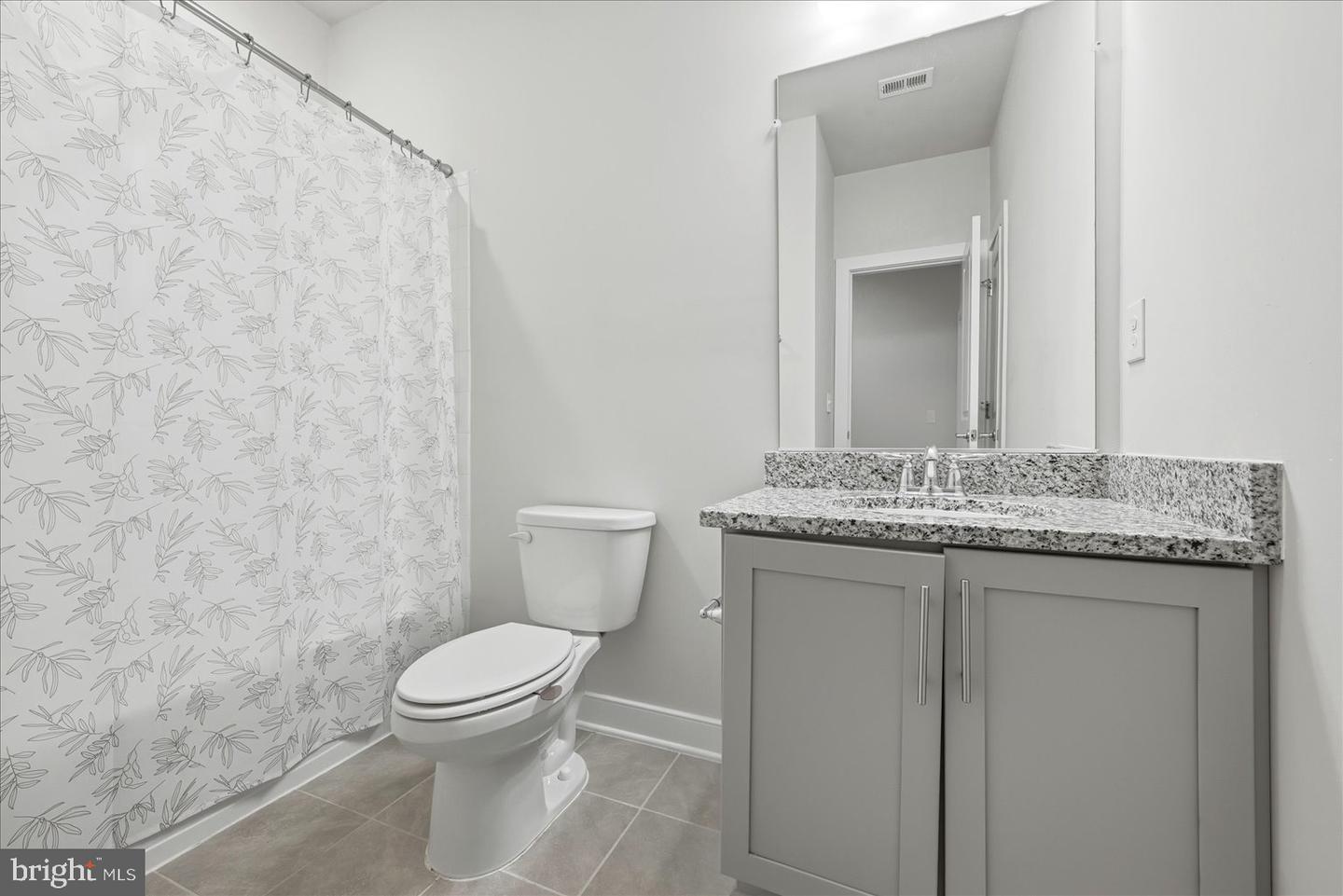 13334 ARROWBROOK CENTRE DR #112, HERNDON, Virginia 20171, 3 Bedrooms Bedrooms, ,2 BathroomsBathrooms,Residential,For sale,13334 ARROWBROOK CENTRE DR #112,VAFX2292286 MLS # VAFX2292286