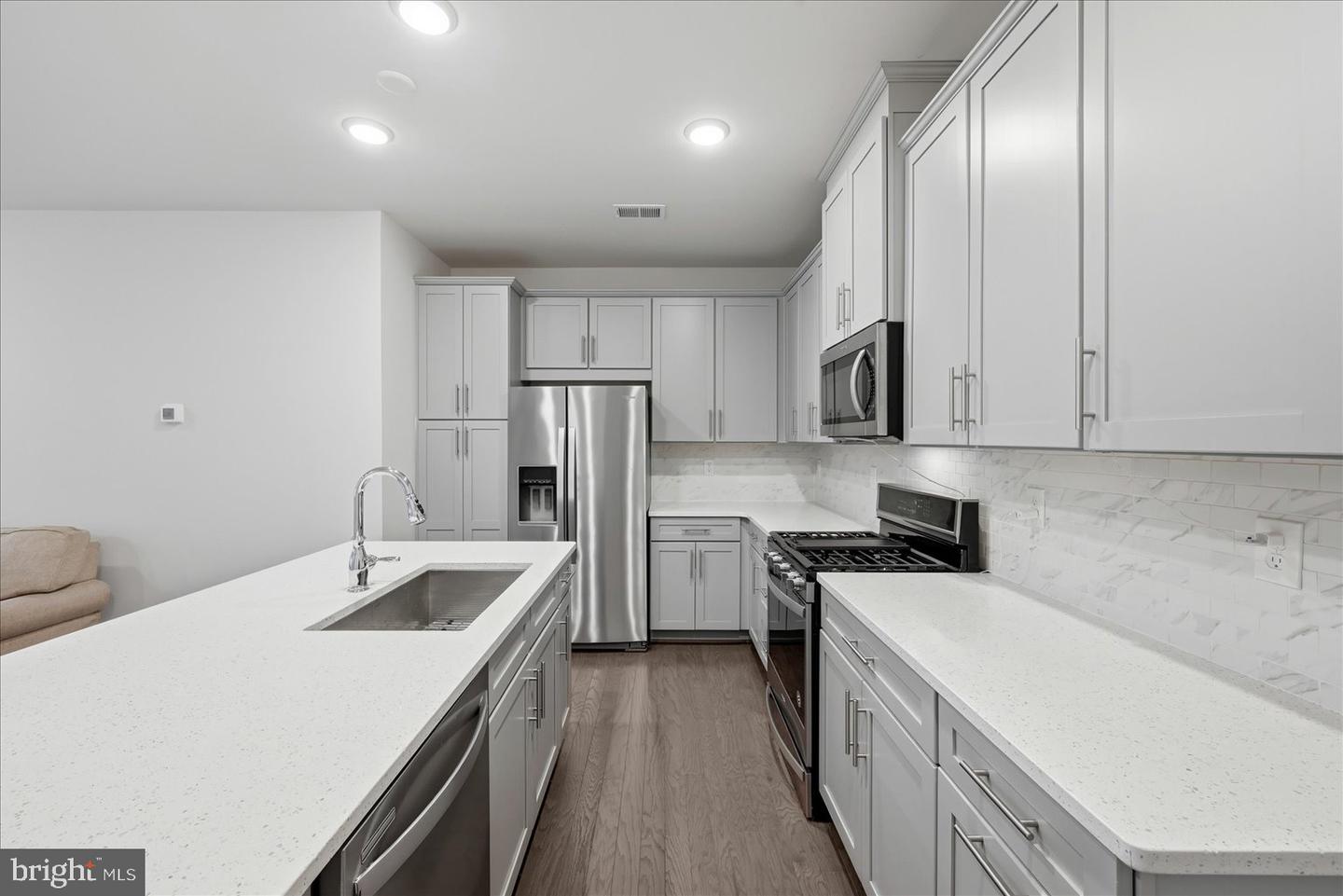 13334 ARROWBROOK CENTRE DR #112, HERNDON, Virginia 20171, 3 Bedrooms Bedrooms, ,2 BathroomsBathrooms,Residential,For sale,13334 ARROWBROOK CENTRE DR #112,VAFX2292286 MLS # VAFX2292286