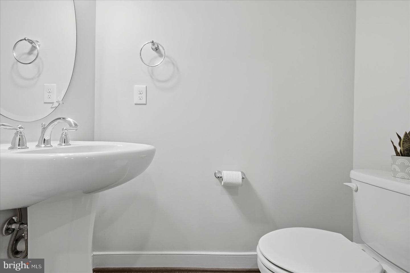 13334 ARROWBROOK CENTRE DR #112, HERNDON, Virginia 20171, 3 Bedrooms Bedrooms, ,2 BathroomsBathrooms,Residential,For sale,13334 ARROWBROOK CENTRE DR #112,VAFX2292286 MLS # VAFX2292286