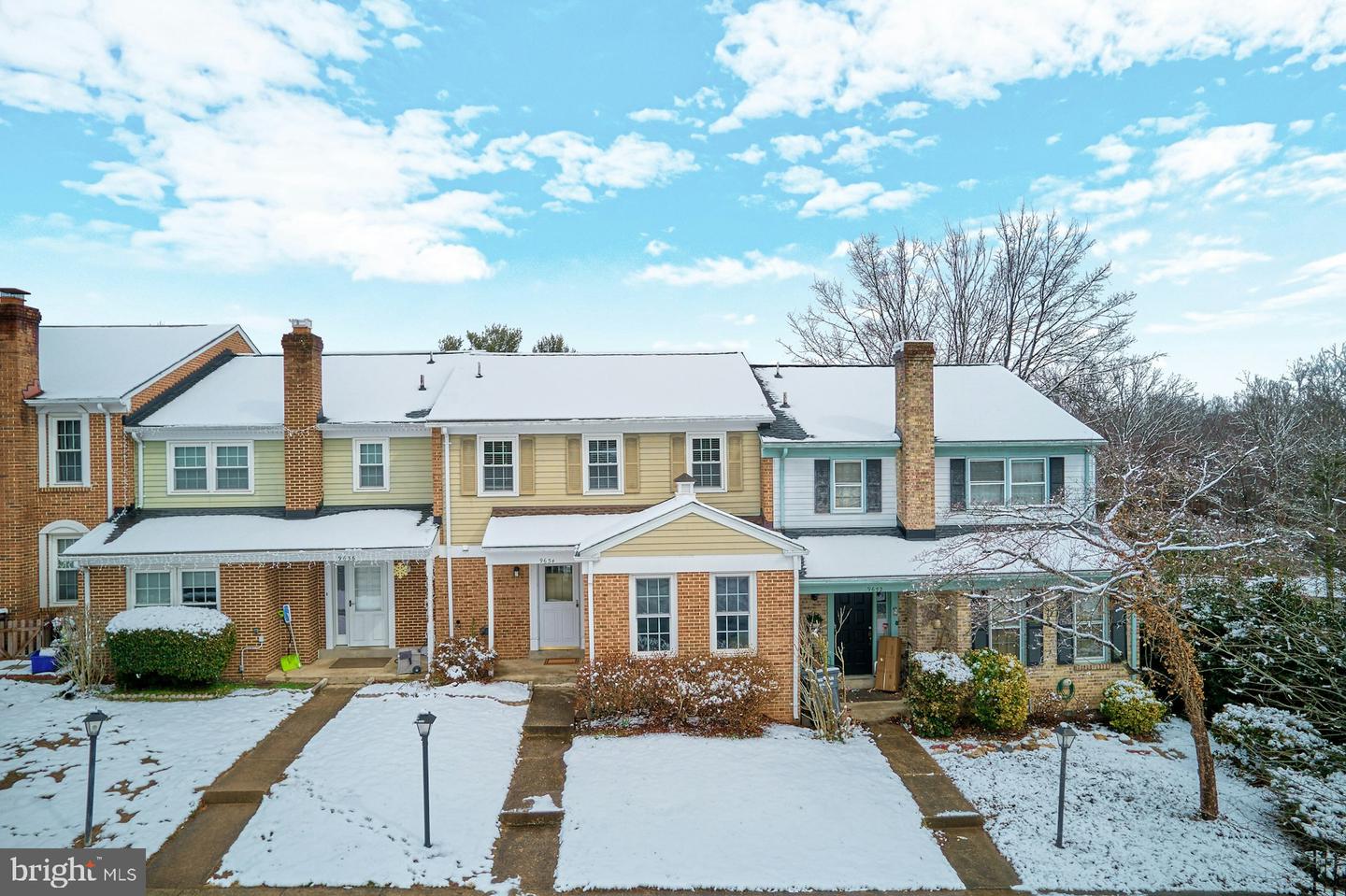 9634 BLINCOE CT, BURKE, Virginia 22015, 3 Bedrooms Bedrooms, ,3 BathroomsBathrooms,Residential,For sale,9634 BLINCOE CT,VAFX2292300 MLS # VAFX2292300