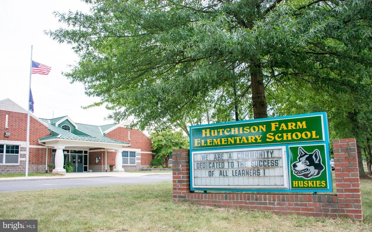 42811 SYKES TER, CHANTILLY, Virginia 20152, 4 Bedrooms Bedrooms, ,2 BathroomsBathrooms,Residential,For sale,42811 SYKES TER,VALO2116496 MLS # VALO2116496