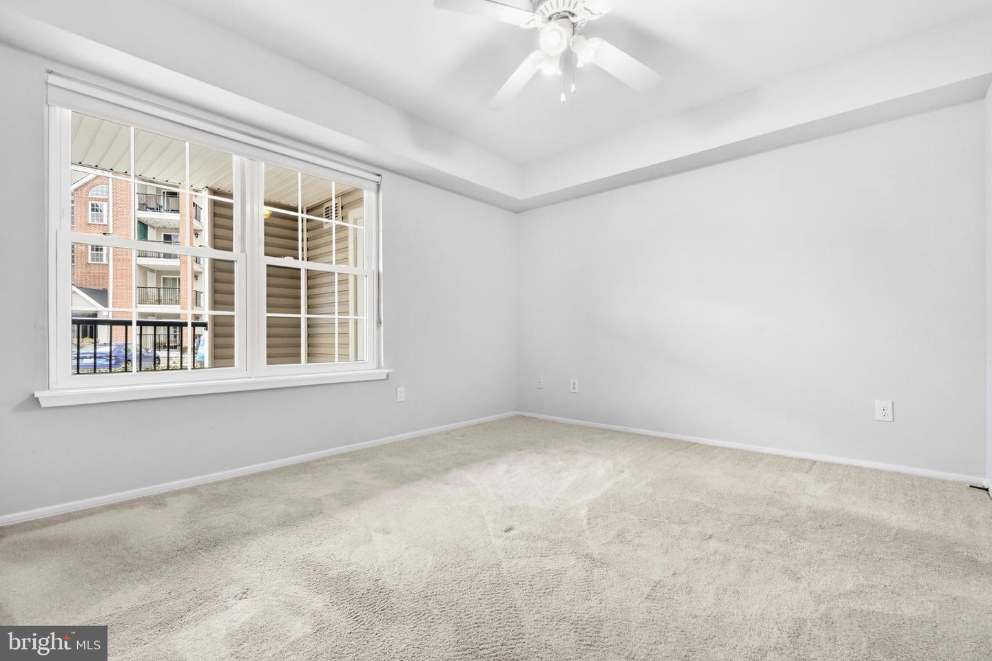 3307 WYNDHAM CIR #1160, ALEXANDRIA, Virginia 22302, 1 Bedroom Bedrooms, ,1 BathroomBathrooms,Residential,For sale,3307 WYNDHAM CIR #1160,VAAX2054400 MLS # VAAX2054400