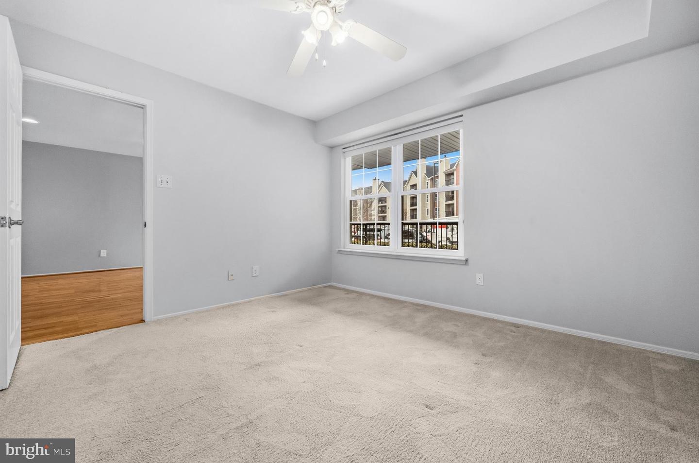 3307 WYNDHAM CIR #1160, ALEXANDRIA, Virginia 22302, 1 Bedroom Bedrooms, ,1 BathroomBathrooms,Residential,For sale,3307 WYNDHAM CIR #1160,VAAX2054400 MLS # VAAX2054400