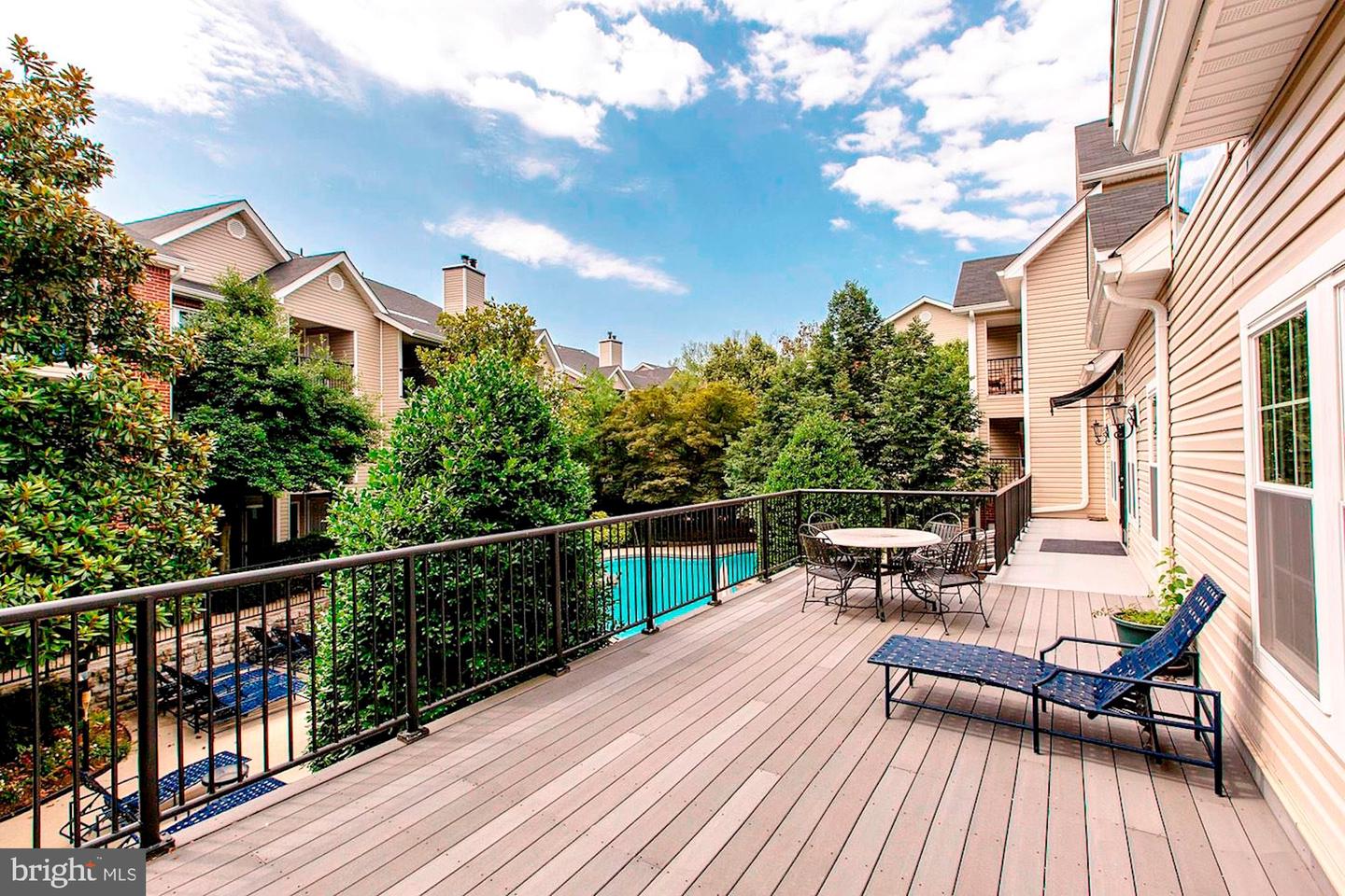 3307 WYNDHAM CIR #1160, ALEXANDRIA, Virginia 22302, 1 Bedroom Bedrooms, ,1 BathroomBathrooms,Residential,For sale,3307 WYNDHAM CIR #1160,VAAX2054400 MLS # VAAX2054400