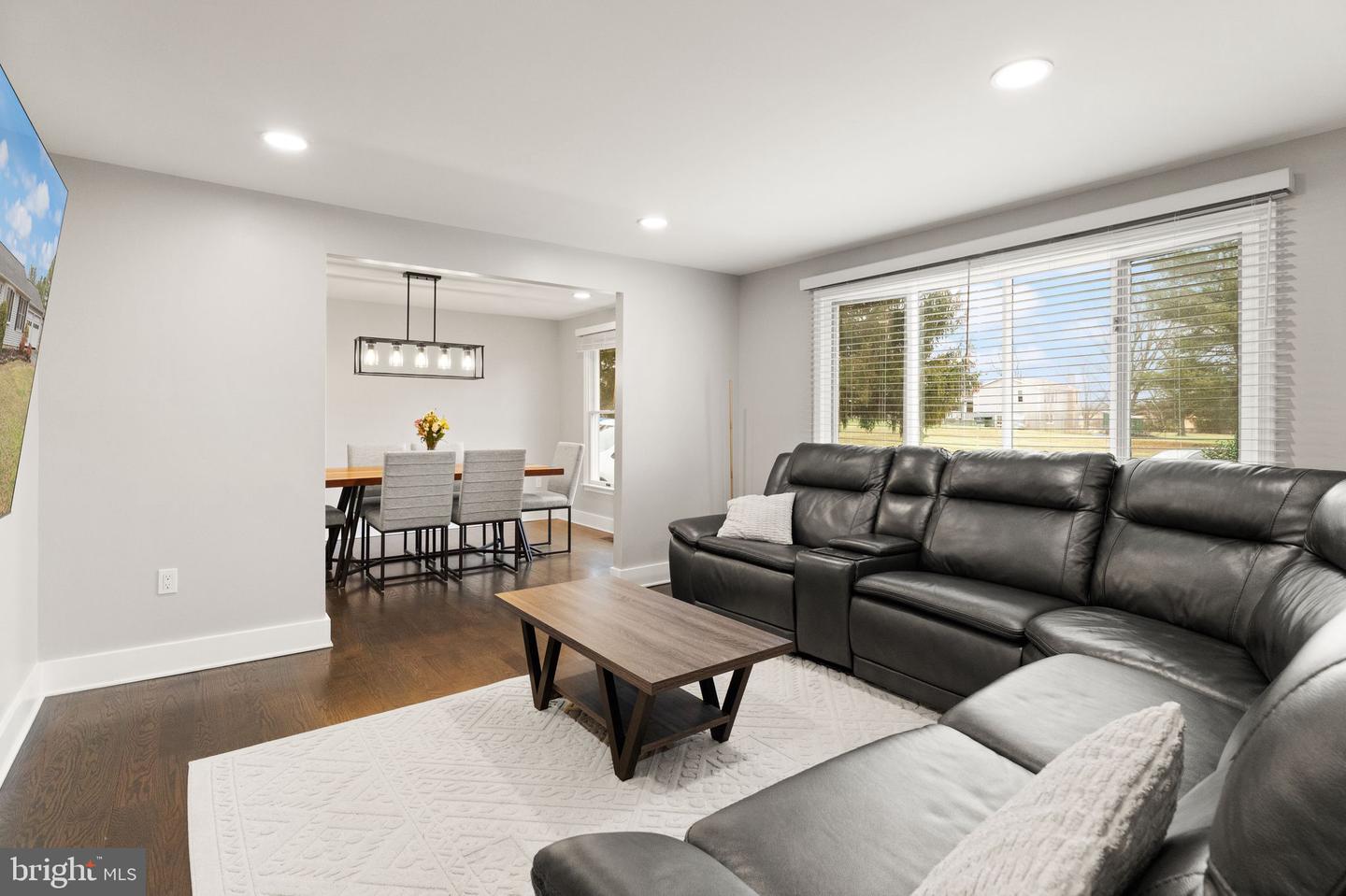 14068 CARRIAGE FORD RD, NOKESVILLE, Virginia 20181, 3 Bedrooms Bedrooms, ,2 BathroomsBathrooms,Residential,For sale,14068 CARRIAGE FORD RD,VAPW2113110 MLS # VAPW2113110