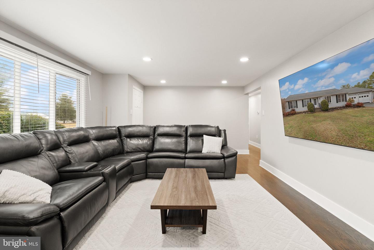 14068 CARRIAGE FORD RD, NOKESVILLE, Virginia 20181, 3 Bedrooms Bedrooms, ,2 BathroomsBathrooms,Residential,For sale,14068 CARRIAGE FORD RD,VAPW2113110 MLS # VAPW2113110