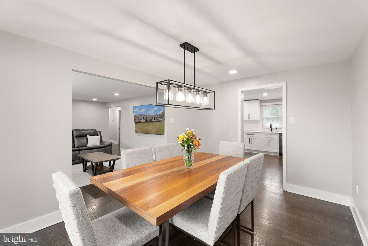 14068 CARRIAGE FORD RD, NOKESVILLE, Virginia 20181, 3 Bedrooms Bedrooms, ,2 BathroomsBathrooms,Residential,For sale,14068 CARRIAGE FORD RD,VAPW2113110 MLS # VAPW2113110