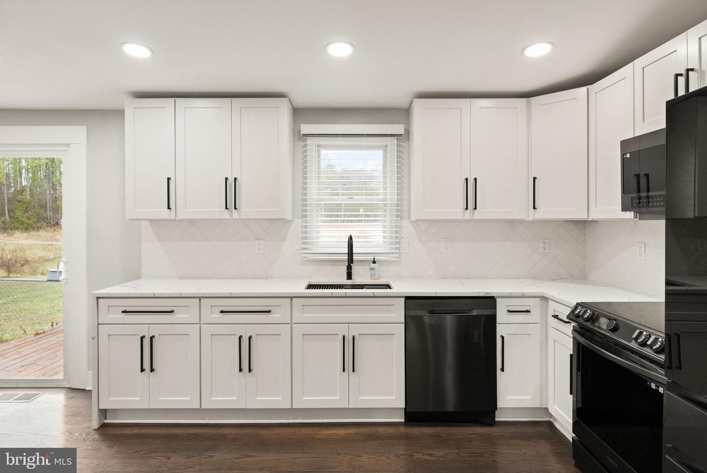 14068 CARRIAGE FORD RD, NOKESVILLE, Virginia 20181, 3 Bedrooms Bedrooms, ,2 BathroomsBathrooms,Residential,For sale,14068 CARRIAGE FORD RD,VAPW2113110 MLS # VAPW2113110