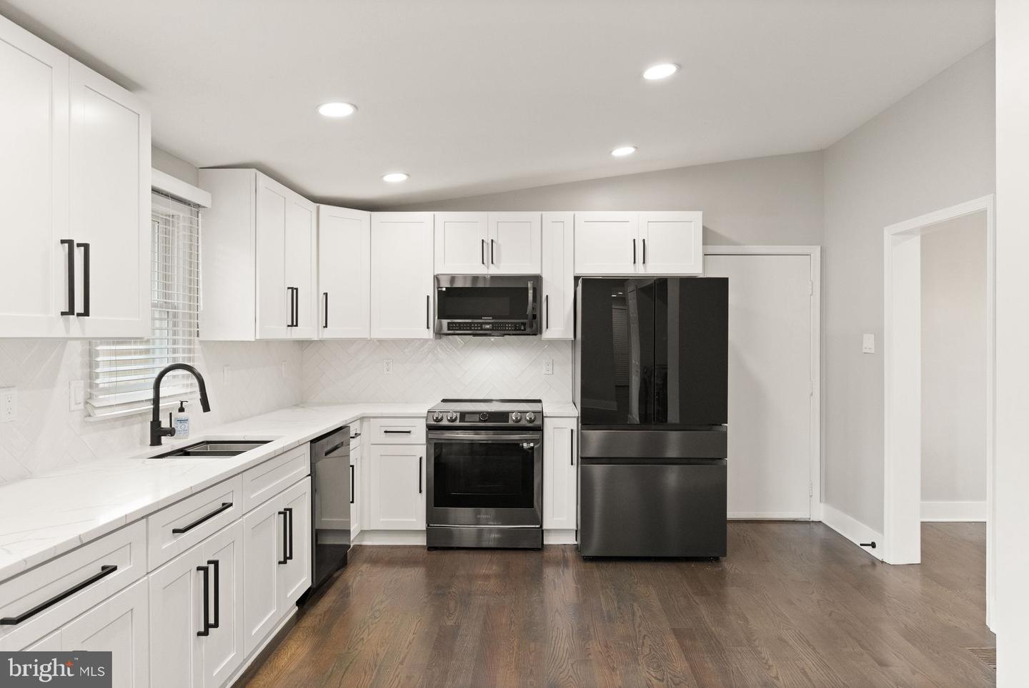 14068 CARRIAGE FORD RD, NOKESVILLE, Virginia 20181, 3 Bedrooms Bedrooms, ,2 BathroomsBathrooms,Residential,For sale,14068 CARRIAGE FORD RD,VAPW2113110 MLS # VAPW2113110