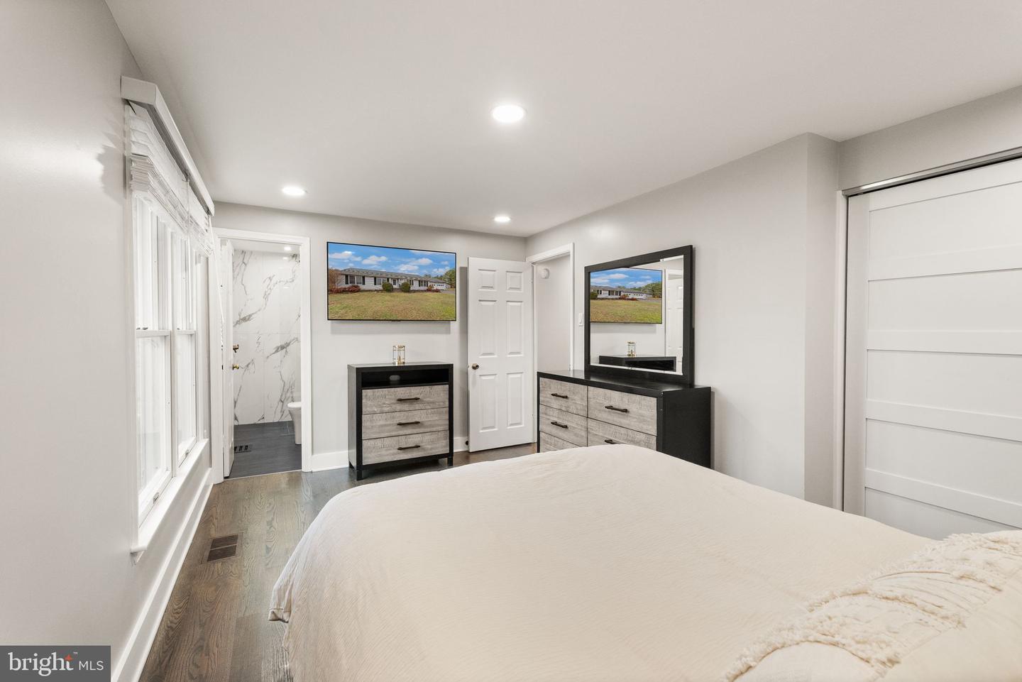 14068 CARRIAGE FORD RD, NOKESVILLE, Virginia 20181, 3 Bedrooms Bedrooms, ,2 BathroomsBathrooms,Residential,For sale,14068 CARRIAGE FORD RD,VAPW2113110 MLS # VAPW2113110