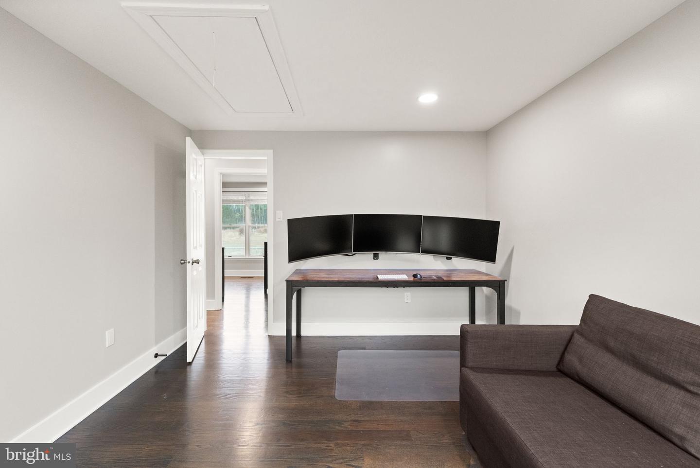 14068 CARRIAGE FORD RD, NOKESVILLE, Virginia 20181, 3 Bedrooms Bedrooms, ,2 BathroomsBathrooms,Residential,For sale,14068 CARRIAGE FORD RD,VAPW2113110 MLS # VAPW2113110