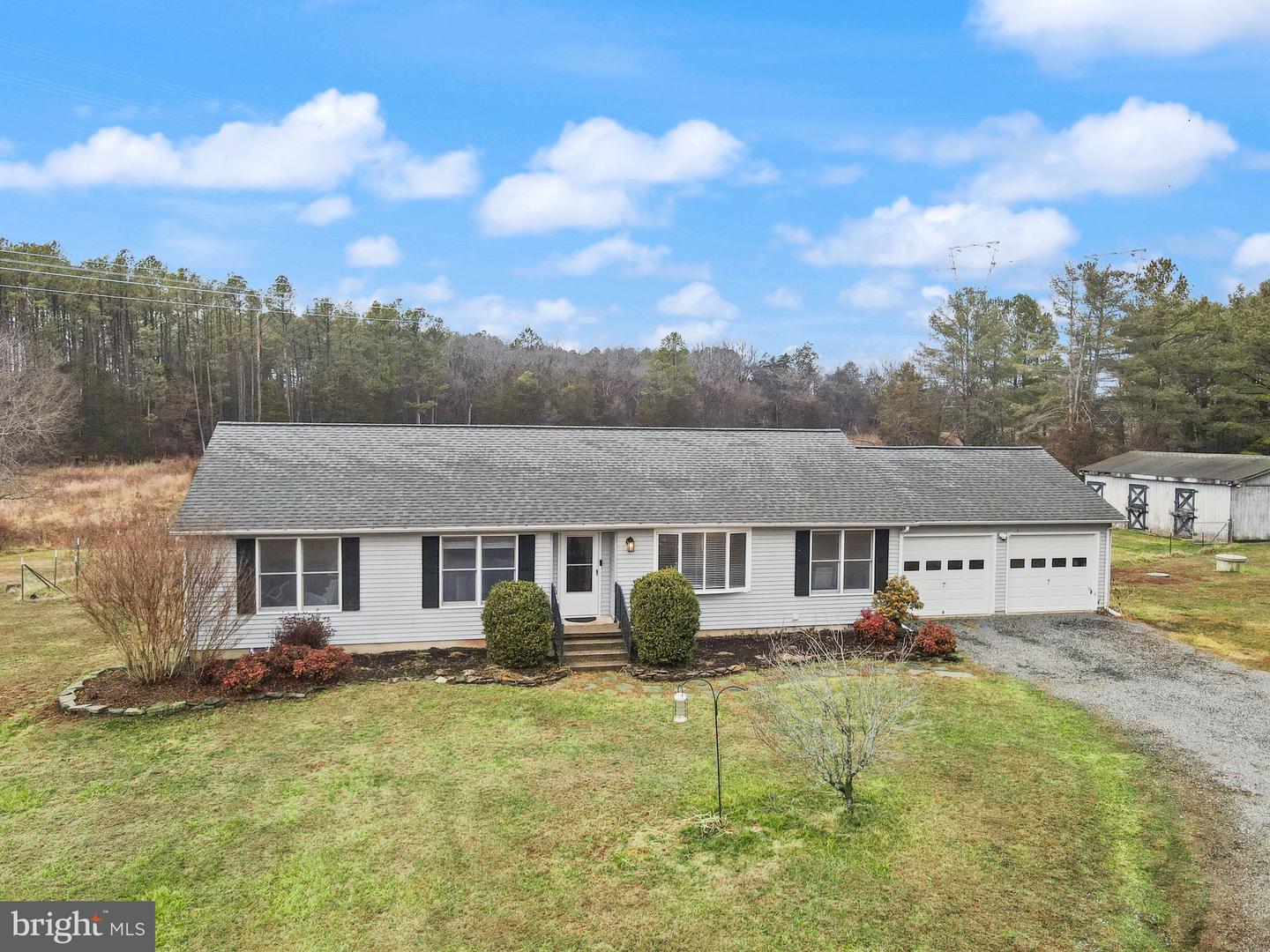 14068 CARRIAGE FORD RD, NOKESVILLE, Virginia 20181, 3 Bedrooms Bedrooms, ,2 BathroomsBathrooms,Residential,For sale,14068 CARRIAGE FORD RD,VAPW2113110 MLS # VAPW2113110