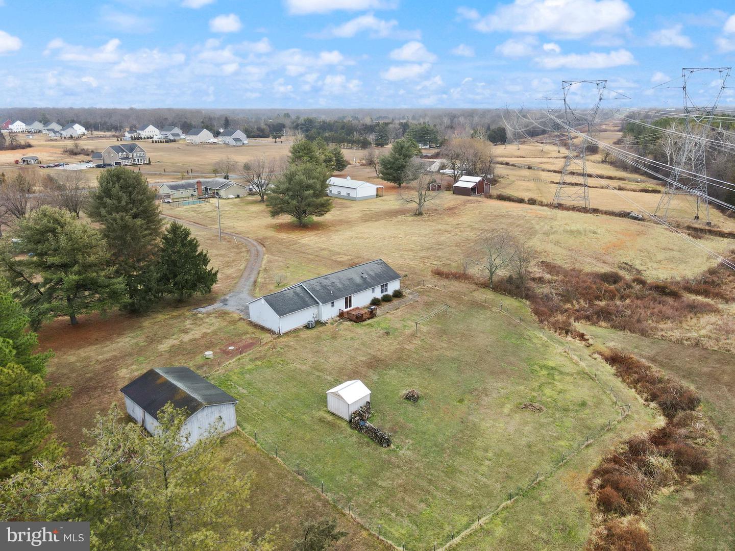 14068 CARRIAGE FORD RD, NOKESVILLE, Virginia 20181, 3 Bedrooms Bedrooms, ,2 BathroomsBathrooms,Residential,For sale,14068 CARRIAGE FORD RD,VAPW2113110 MLS # VAPW2113110