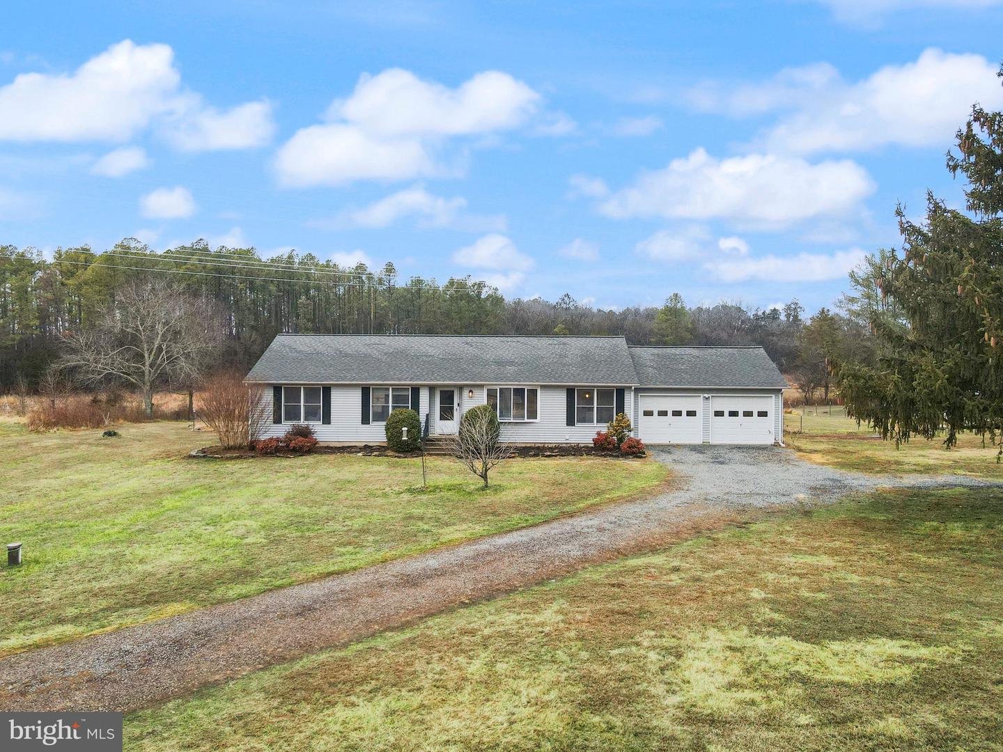 14068 CARRIAGE FORD RD, NOKESVILLE, Virginia 20181, 3 Bedrooms Bedrooms, ,2 BathroomsBathrooms,Residential,For sale,14068 CARRIAGE FORD RD,VAPW2113110 MLS # VAPW2113110
