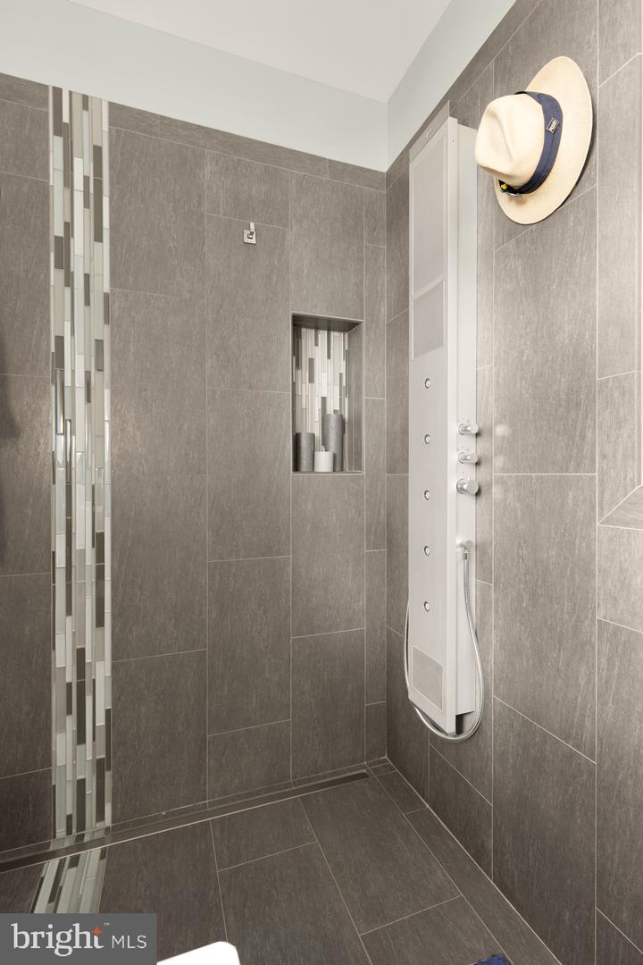 1755 UPSHUR ST NW, WASHINGTON, District Of Columbia 20011, 6 Bedrooms Bedrooms, ,4 BathroomsBathrooms,Residential,For sale,1755 UPSHUR ST NW,DCDC2247486 MLS # DCDC2247486