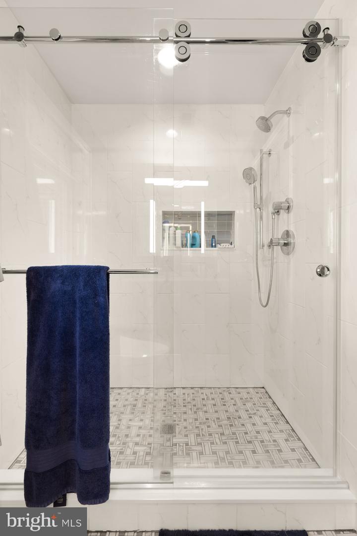 1755 UPSHUR ST NW, WASHINGTON, District Of Columbia 20011, 6 Bedrooms Bedrooms, ,4 BathroomsBathrooms,Residential,For sale,1755 UPSHUR ST NW,DCDC2247486 MLS # DCDC2247486