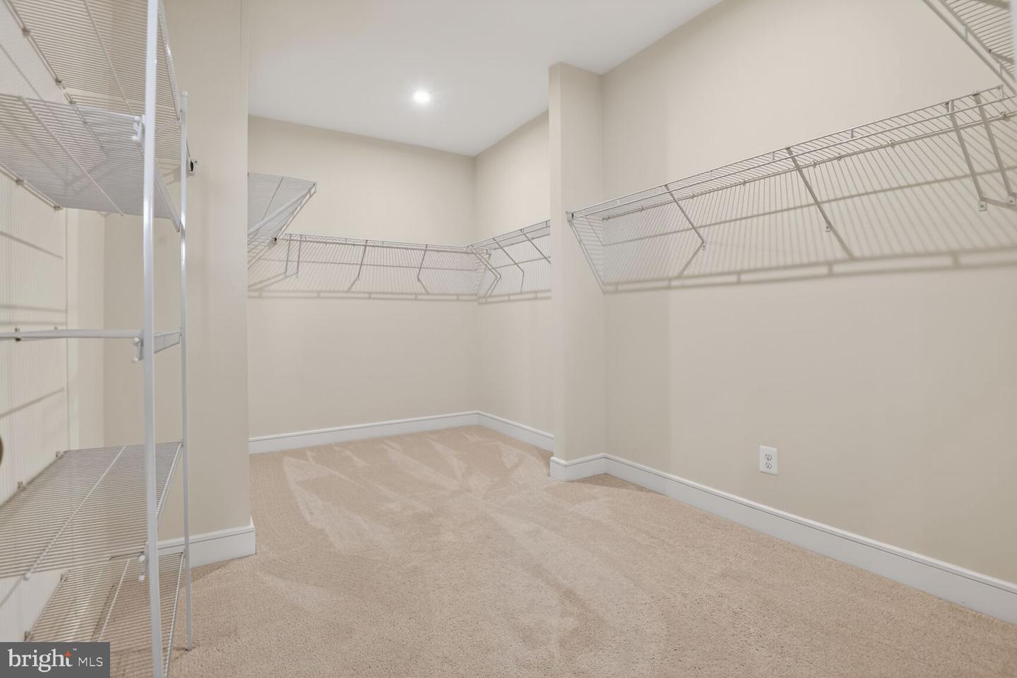 153 LEATHER FLOWER DR, LAKE FREDERICK, Virginia 22630, 4 Bedrooms Bedrooms, ,3 BathroomsBathrooms,Residential,For sale,153 LEATHER FLOWER DR,VAFV2039754 MLS # VAFV2039754