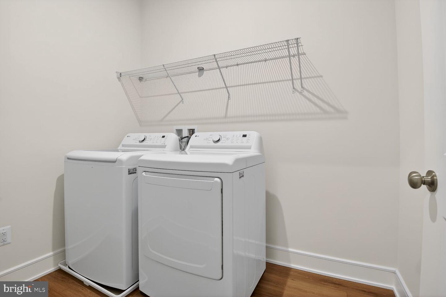 153 LEATHER FLOWER DR, LAKE FREDERICK, Virginia 22630, 4 Bedrooms Bedrooms, ,3 BathroomsBathrooms,Residential,For sale,153 LEATHER FLOWER DR,VAFV2039754 MLS # VAFV2039754