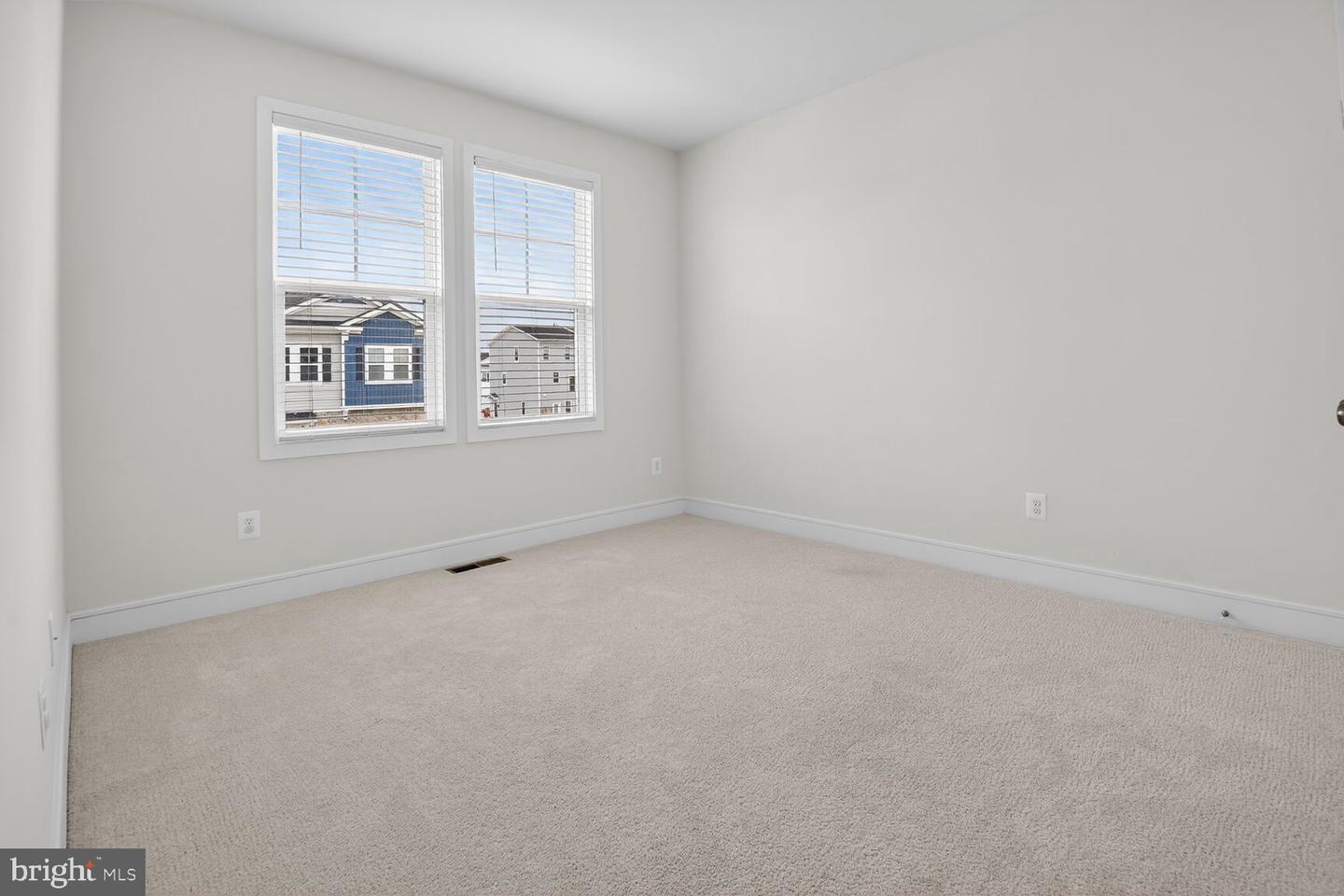 153 LEATHER FLOWER DR, LAKE FREDERICK, Virginia 22630, 4 Bedrooms Bedrooms, ,3 BathroomsBathrooms,Residential,For sale,153 LEATHER FLOWER DR,VAFV2039754 MLS # VAFV2039754