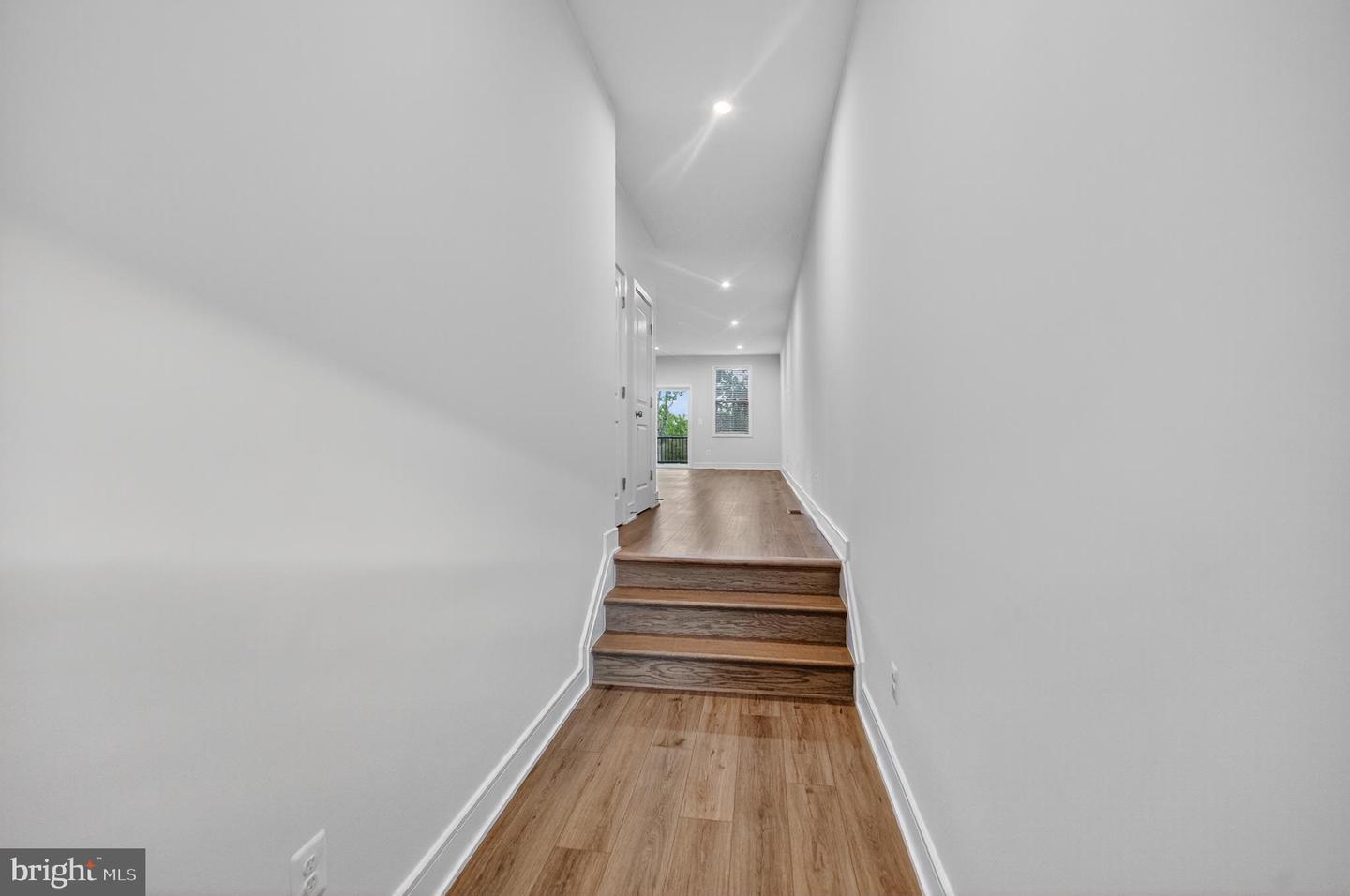 153 LEATHER FLOWER DR, LAKE FREDERICK, Virginia 22630, 4 Bedrooms Bedrooms, ,3 BathroomsBathrooms,Residential,For sale,153 LEATHER FLOWER DR,VAFV2039754 MLS # VAFV2039754