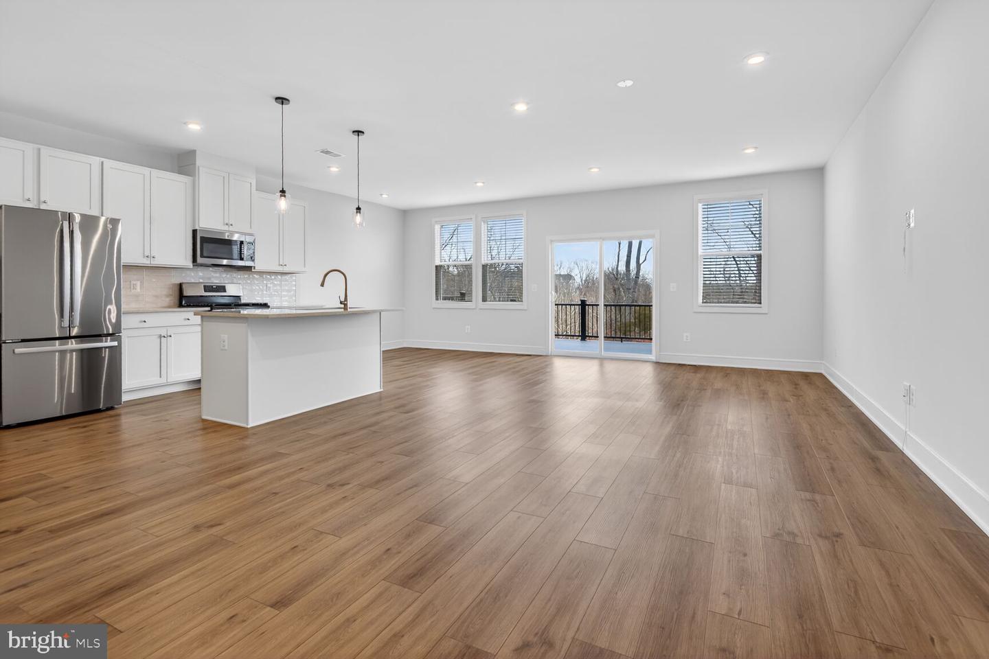 153 LEATHER FLOWER DR, LAKE FREDERICK, Virginia 22630, 4 Bedrooms Bedrooms, ,3 BathroomsBathrooms,Residential,For sale,153 LEATHER FLOWER DR,VAFV2039754 MLS # VAFV2039754