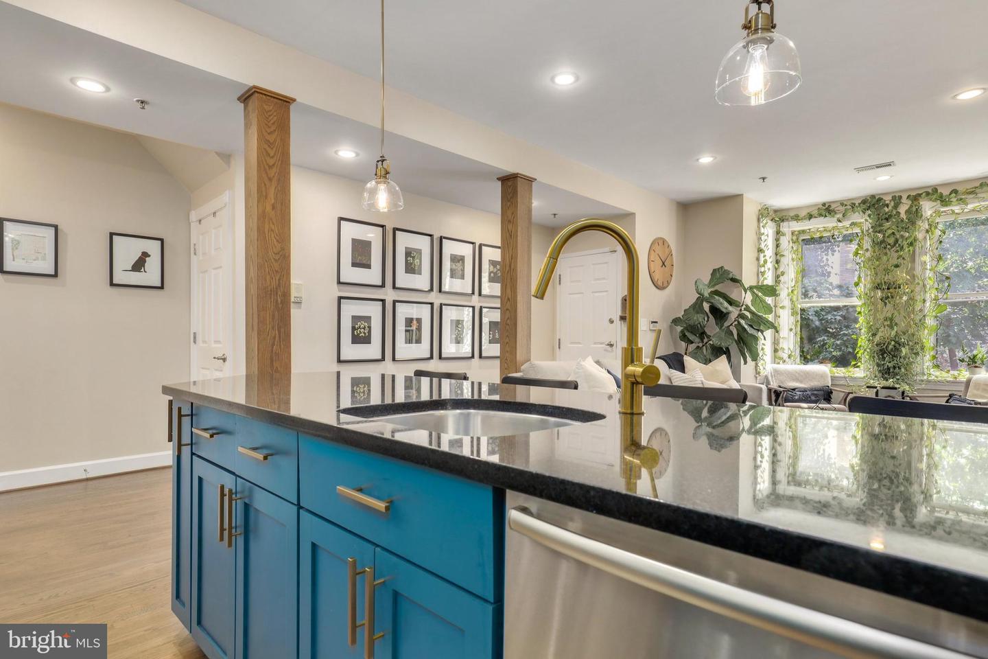 1747 WILLARD ST NW #2, WASHINGTON, District Of Columbia 20009, 2 Bedrooms Bedrooms, ,2 BathroomsBathrooms,Residential,For sale,1747 WILLARD ST NW #2,DCDC2247584 MLS # DCDC2247584