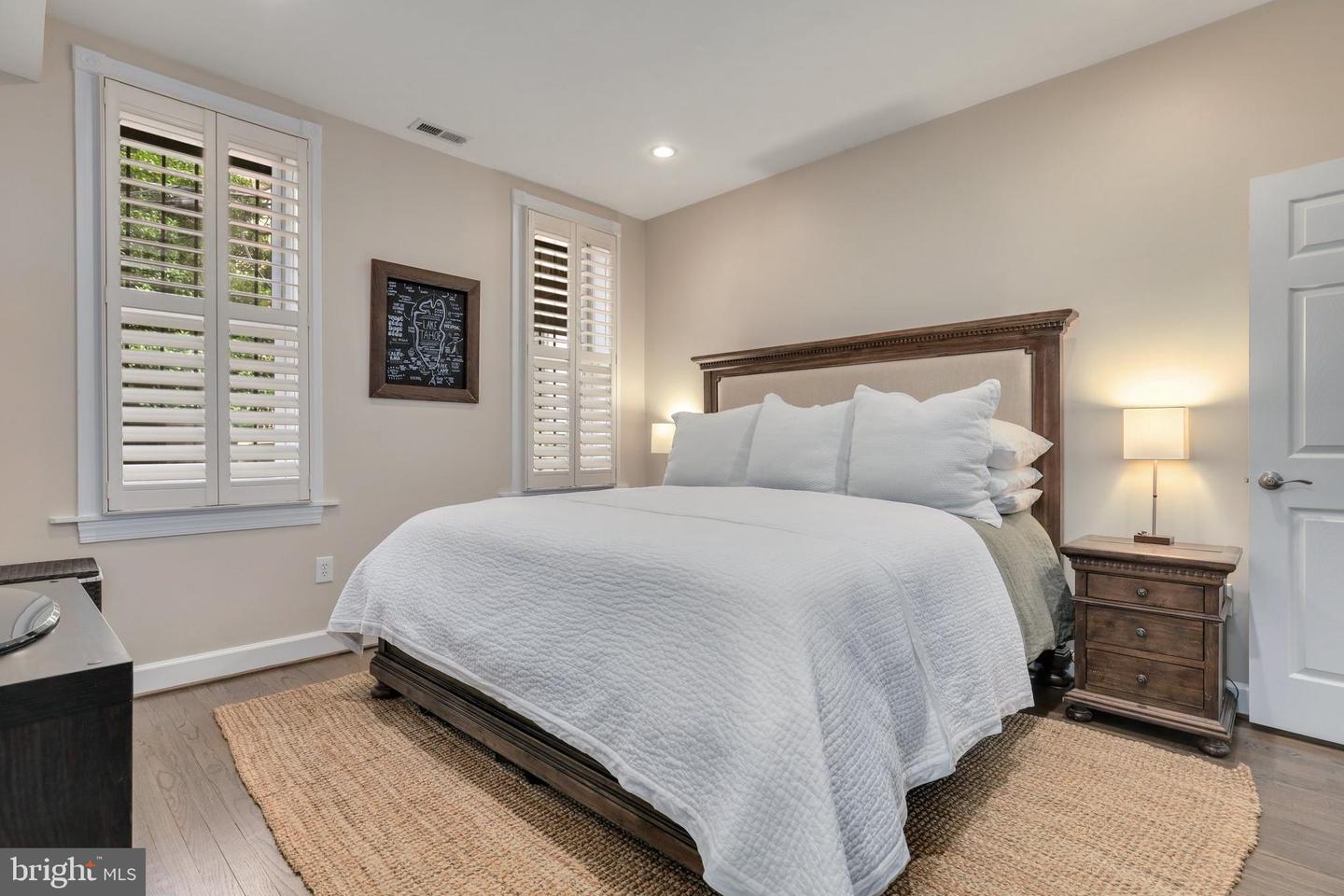 1747 WILLARD ST NW #2, WASHINGTON, District Of Columbia 20009, 2 Bedrooms Bedrooms, ,2 BathroomsBathrooms,Residential,For sale,1747 WILLARD ST NW #2,DCDC2247584 MLS # DCDC2247584