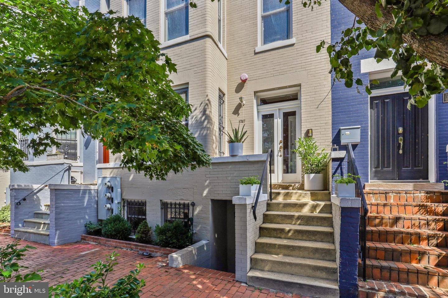 1747 WILLARD ST NW #2, WASHINGTON, District Of Columbia 20009, 2 Bedrooms Bedrooms, ,2 BathroomsBathrooms,Residential,For sale,1747 WILLARD ST NW #2,DCDC2247584 MLS # DCDC2247584